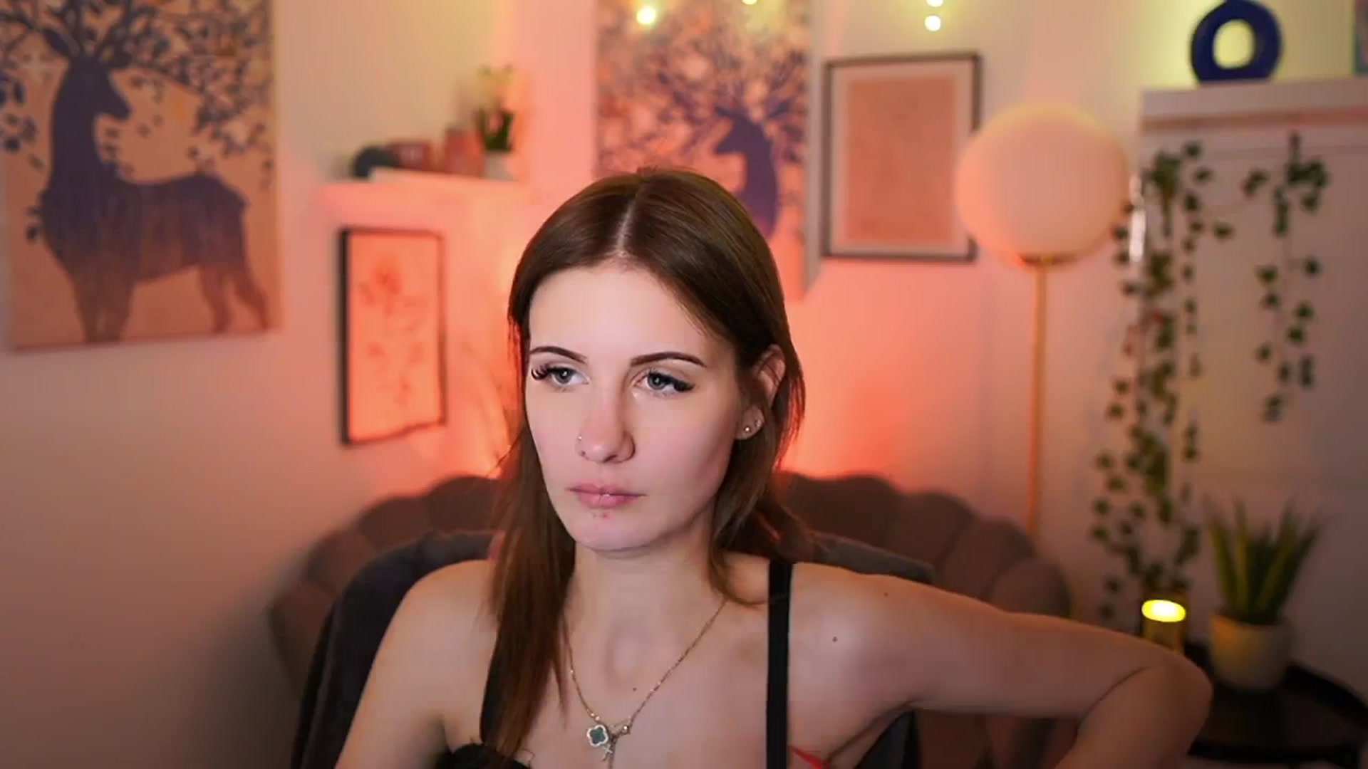 Gallery image thumbnail from Ellie_Shae's myfreecams stream on, 02/04/2025, 17:24 image 14 of 20