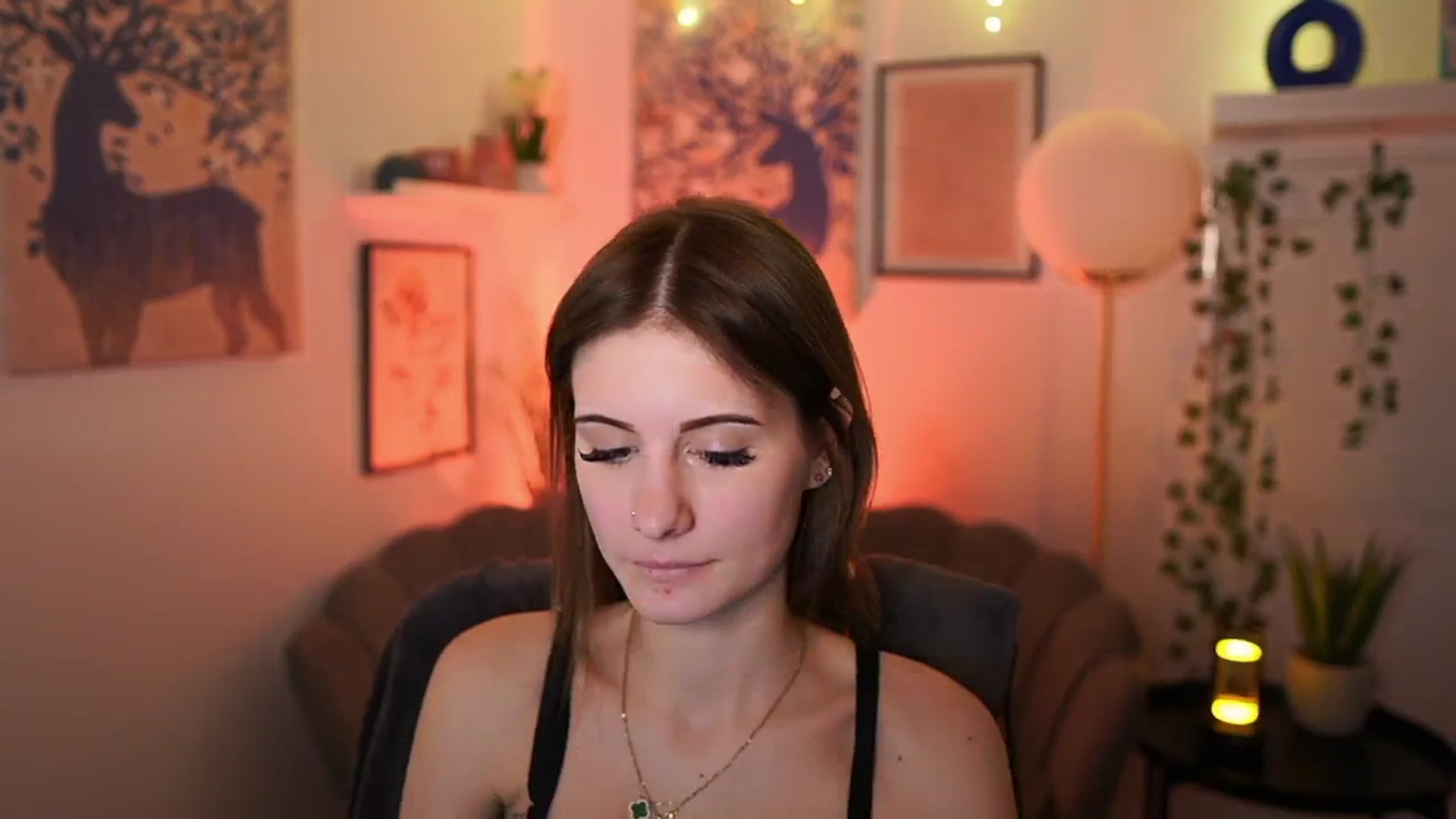 Gallery image thumbnail from Ellie_Shae's myfreecams stream on, 02/04/2025, 17:24 image 20 of 20