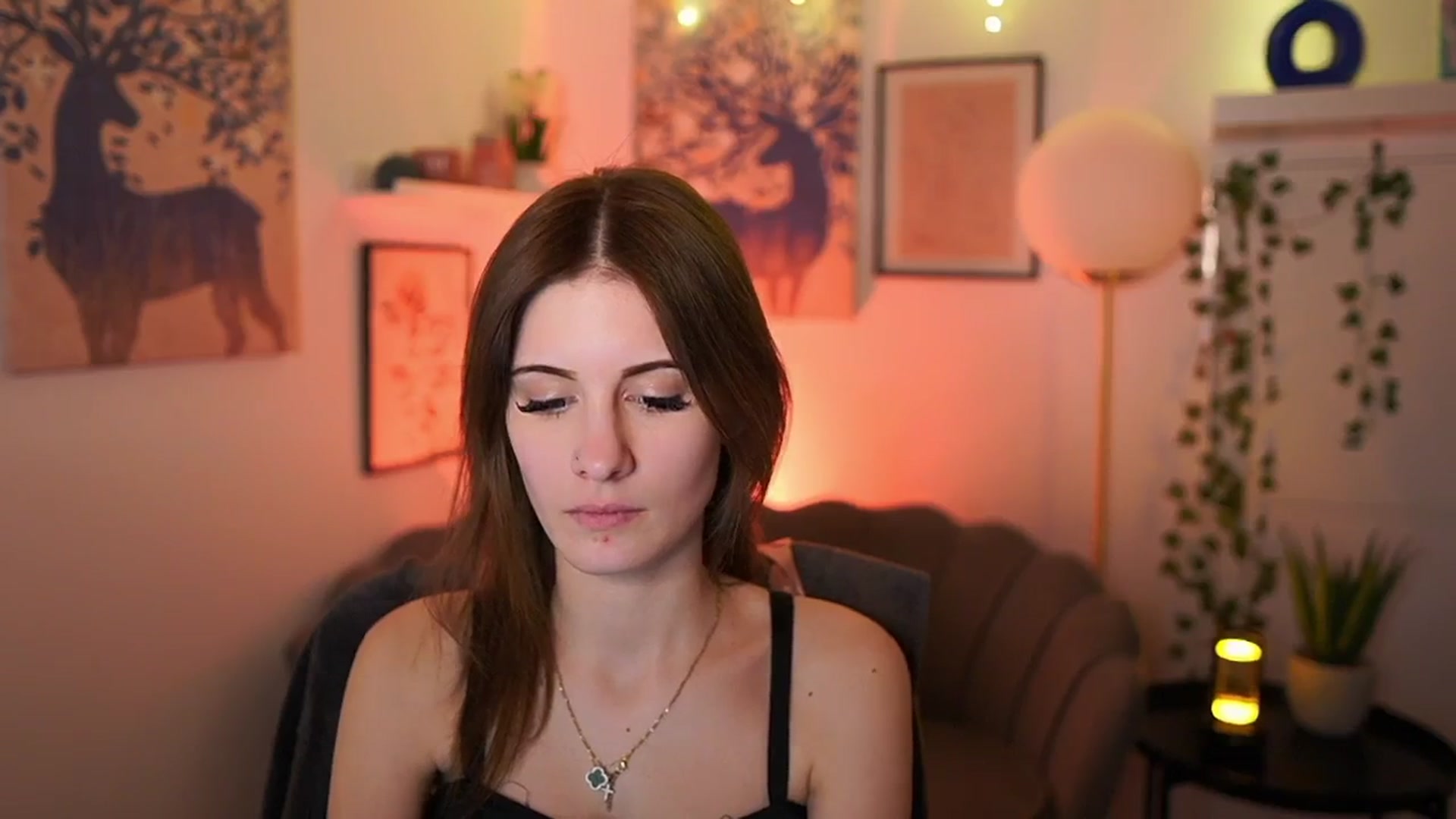 Gallery image thumbnail from Ellie_Shae's myfreecams stream on, 02/04/2025, 17:24 image 11 of 20