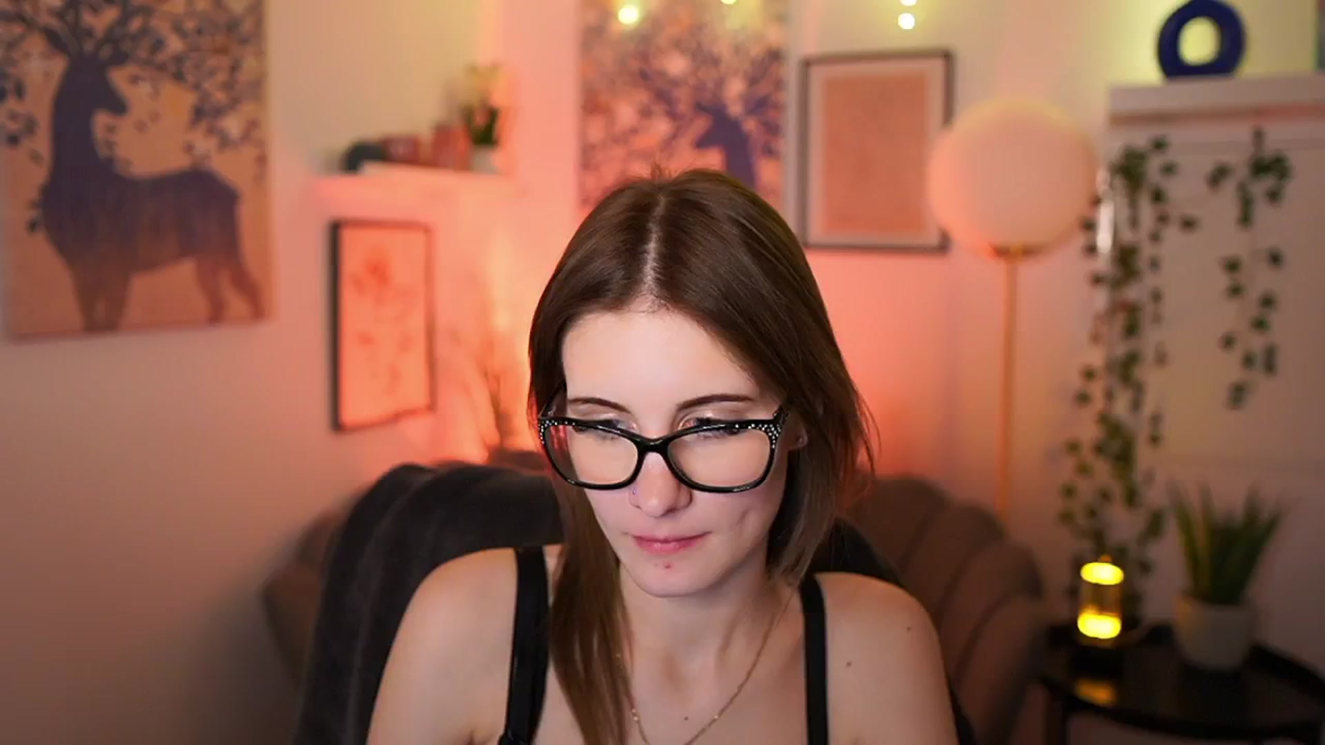 Gallery image thumbnail from Ellie_Shae's myfreecams stream on, 02/05/2025, 18:58 image 10 of 20