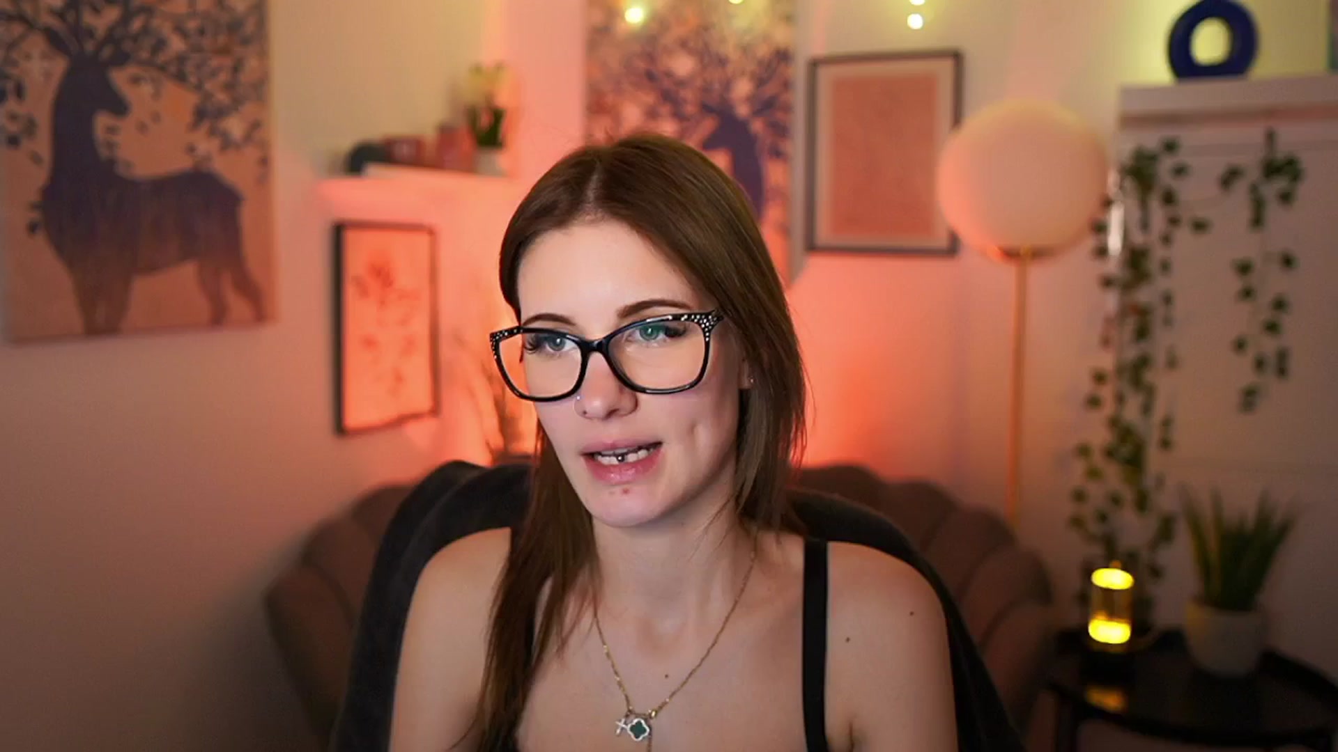 Gallery image thumbnail from Ellie_Shae's myfreecams stream on, 02/05/2025, 18:58 image 1 of 20