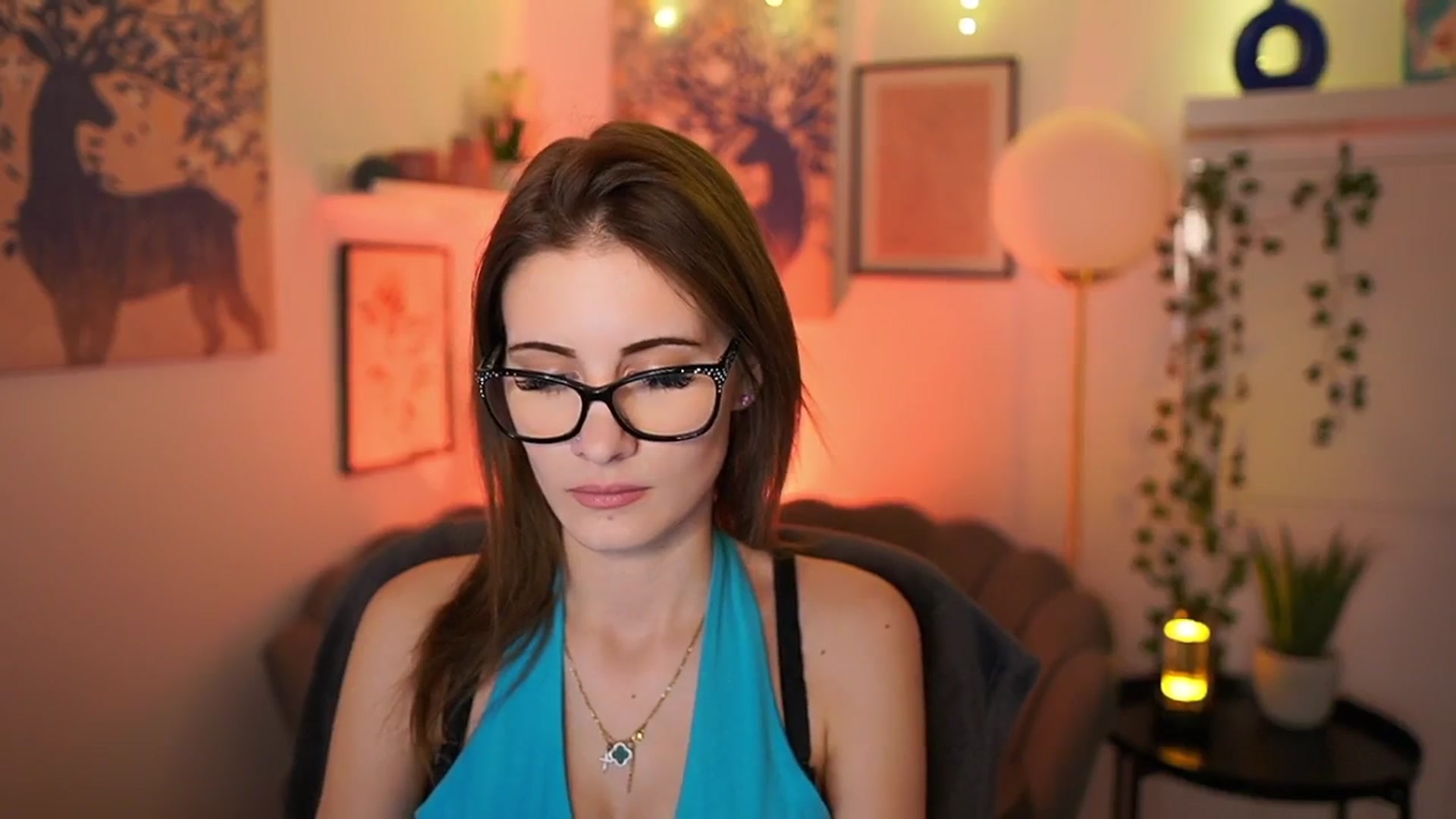 Gallery image thumbnail from Ellie_Shae's myfreecams stream on, 02/06/2025, 15:16 image 3 of 20