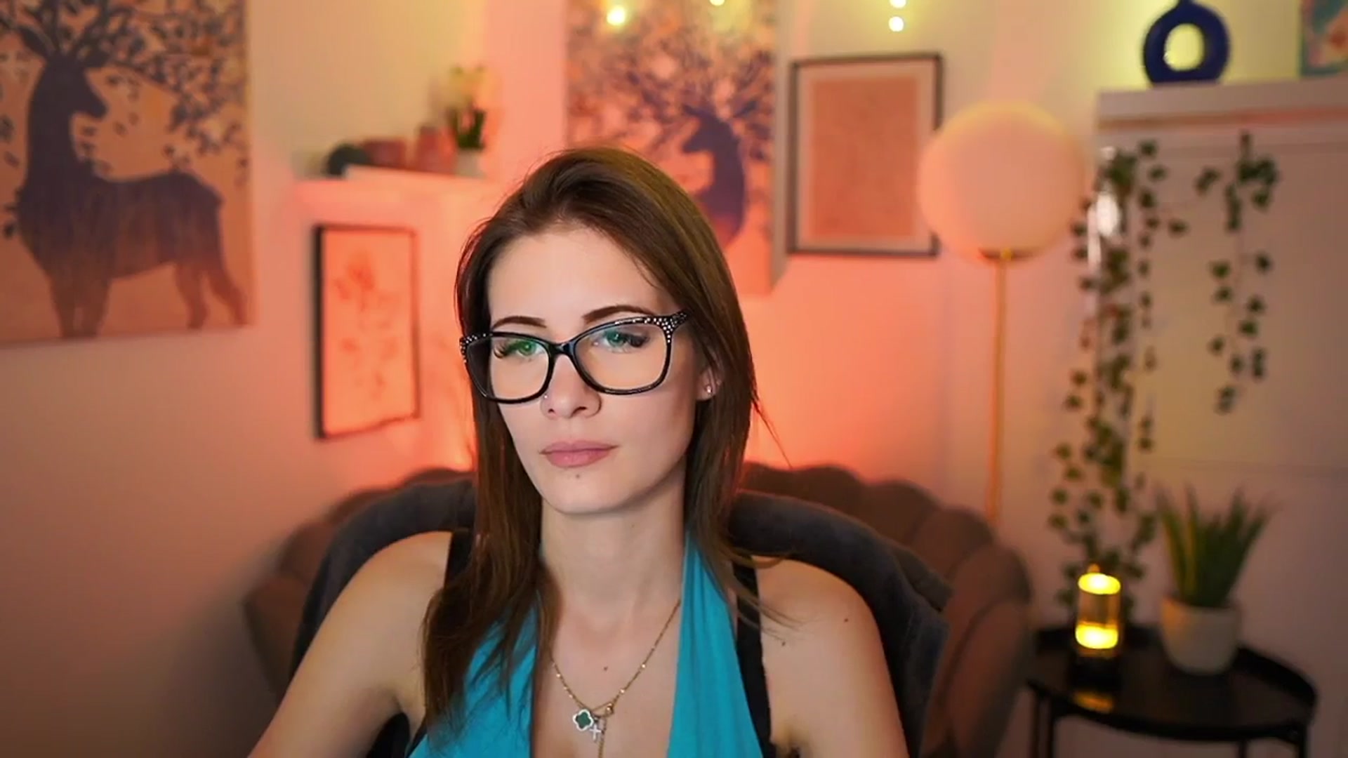 Gallery image thumbnail from Ellie_Shae's myfreecams stream on, 02/06/2025, 15:16 image 10 of 20