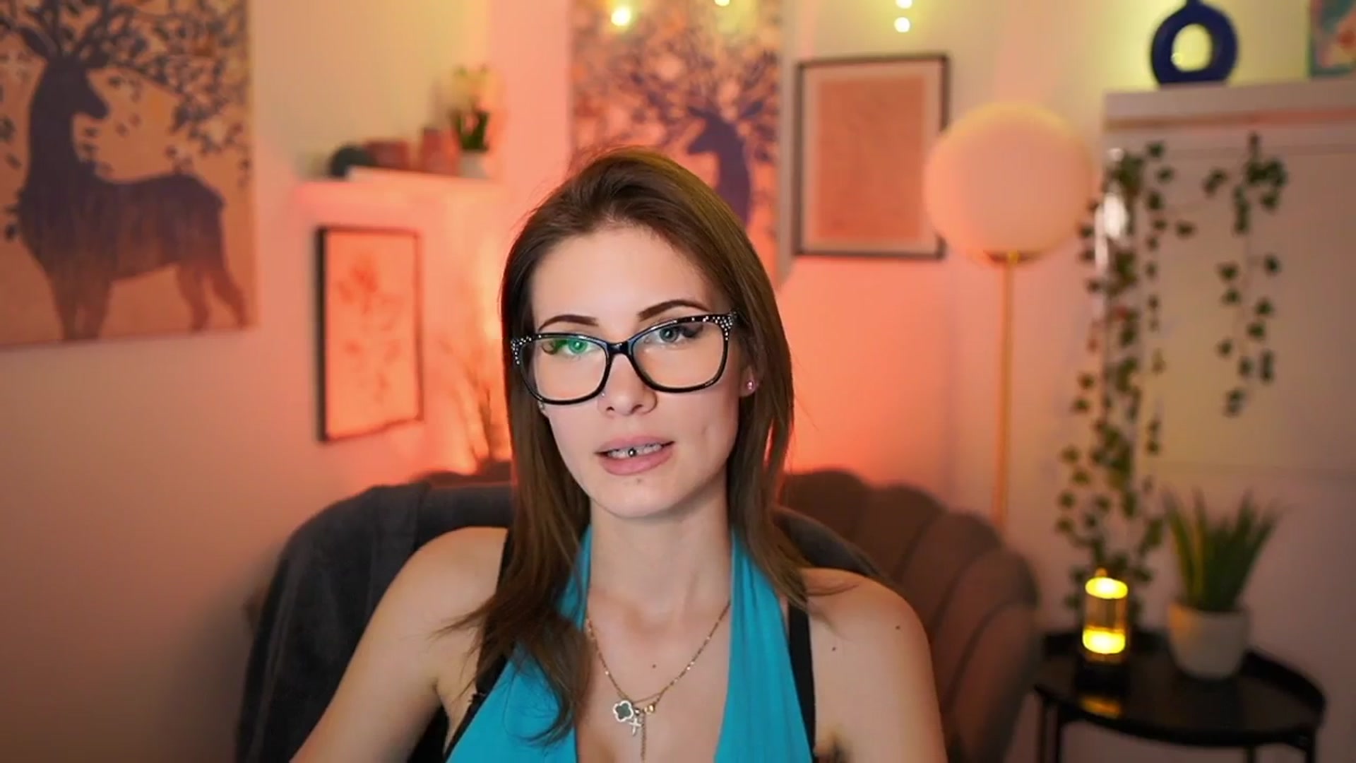 Gallery image thumbnail from Ellie_Shae's myfreecams stream on, 02/06/2025, 15:16 image 17 of 20