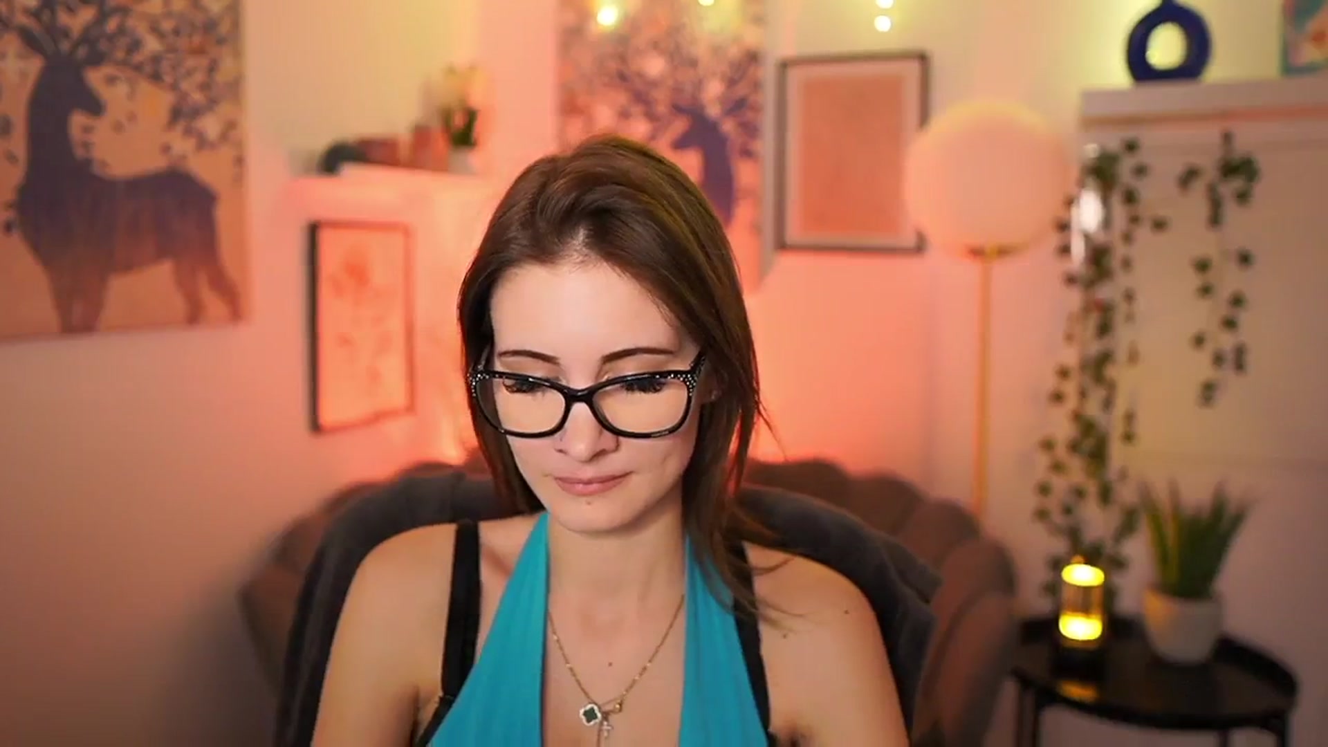 Gallery image thumbnail from Ellie_Shae's myfreecams stream on, 02/06/2025, 15:16 image 12 of 20