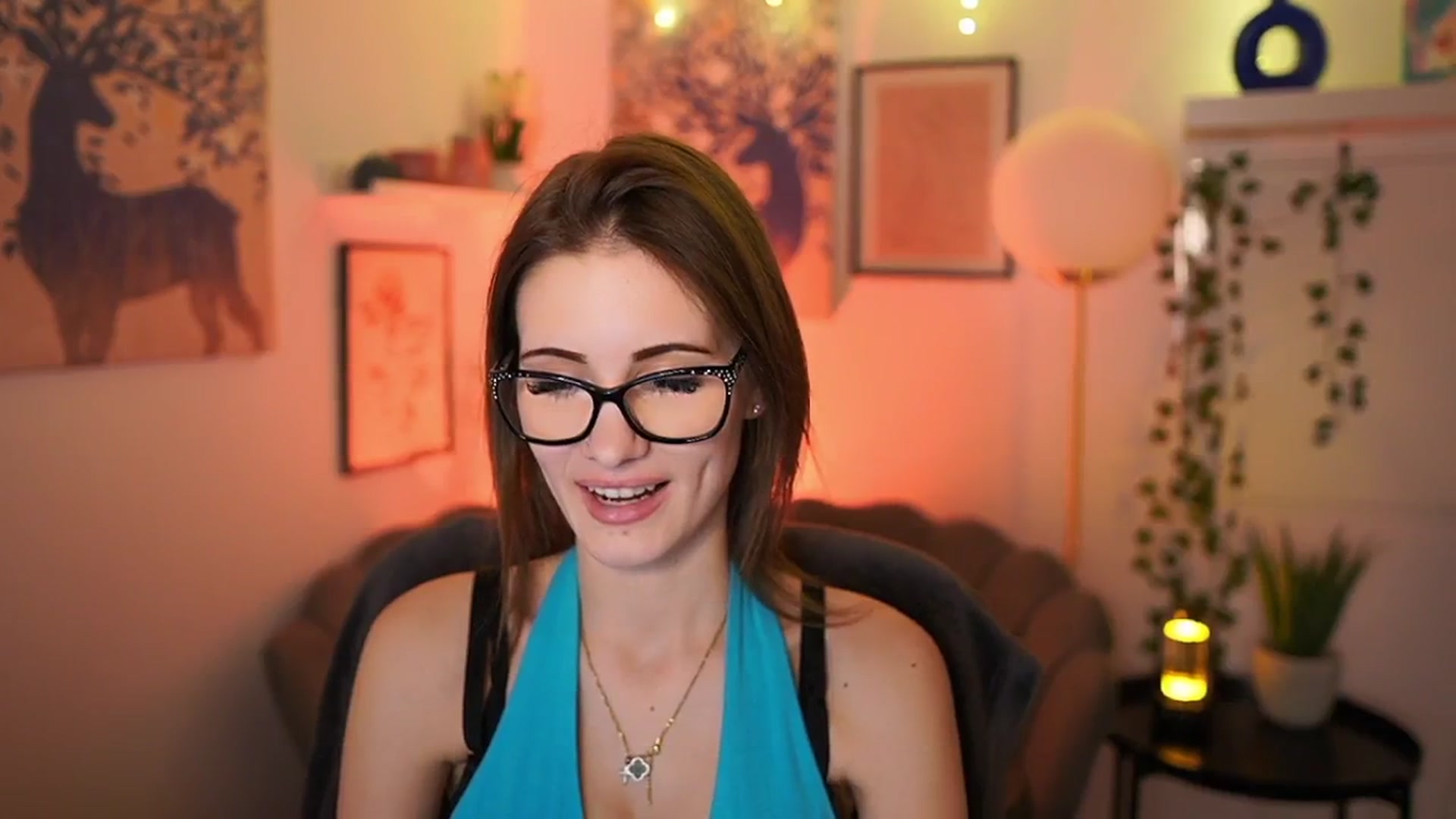 Gallery image thumbnail from Ellie_Shae's myfreecams stream on, 02/06/2025, 15:16 image 5 of 20