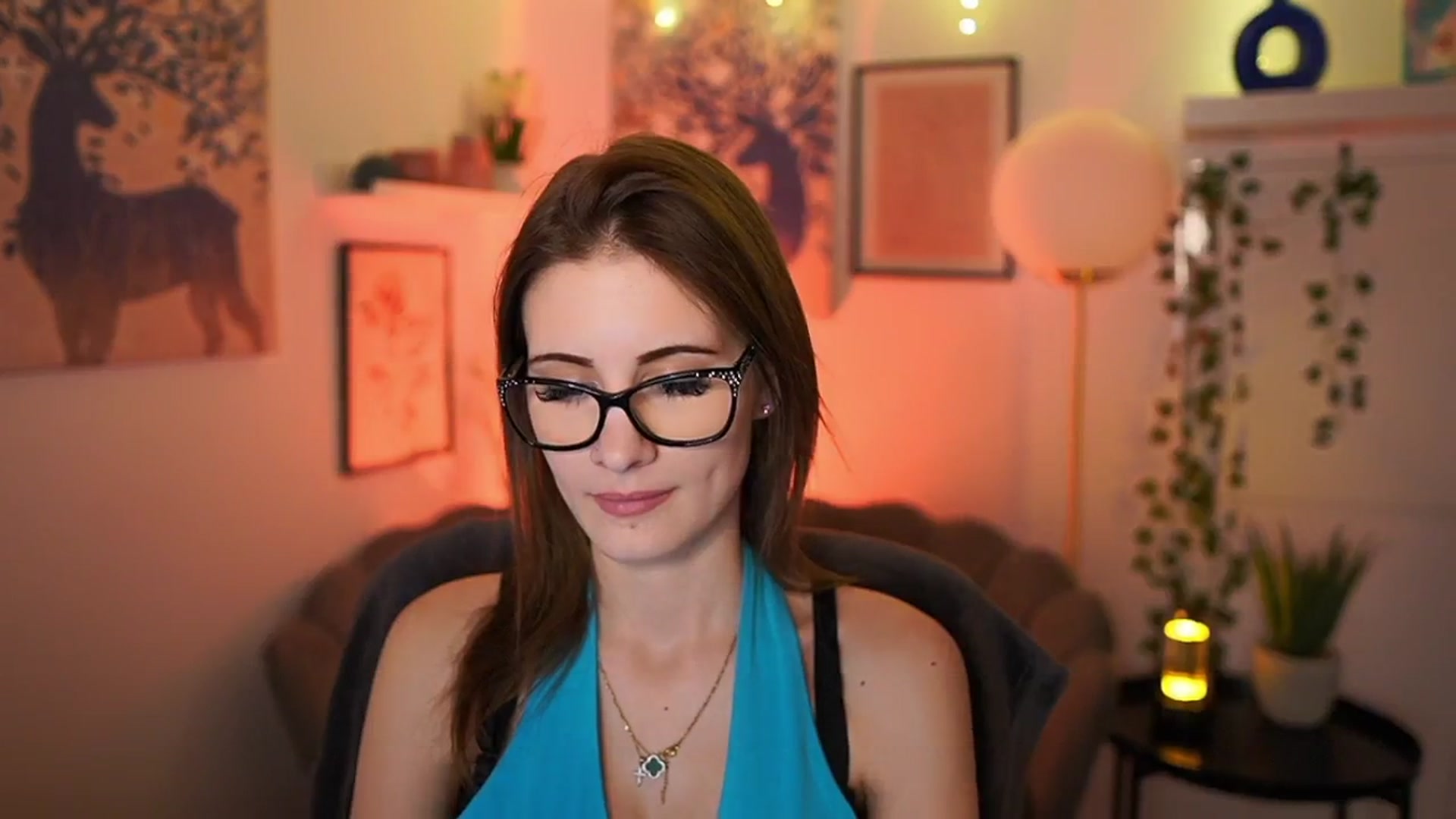 Gallery image thumbnail from Ellie_Shae's myfreecams stream on, 02/06/2025, 15:16 image 4 of 20
