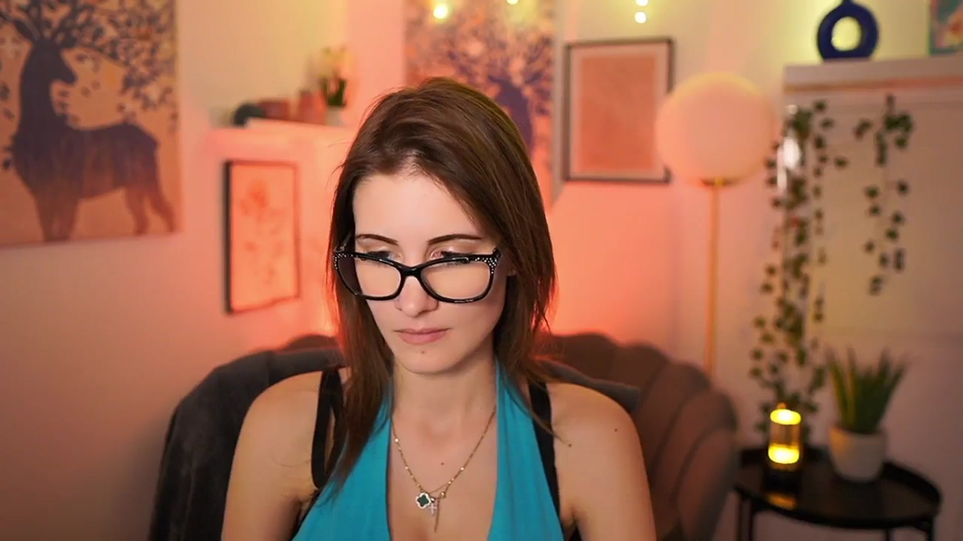 Gallery image thumbnail from Ellie_Shae's myfreecams stream on, 02/06/2025, 15:51 image 8 of 20