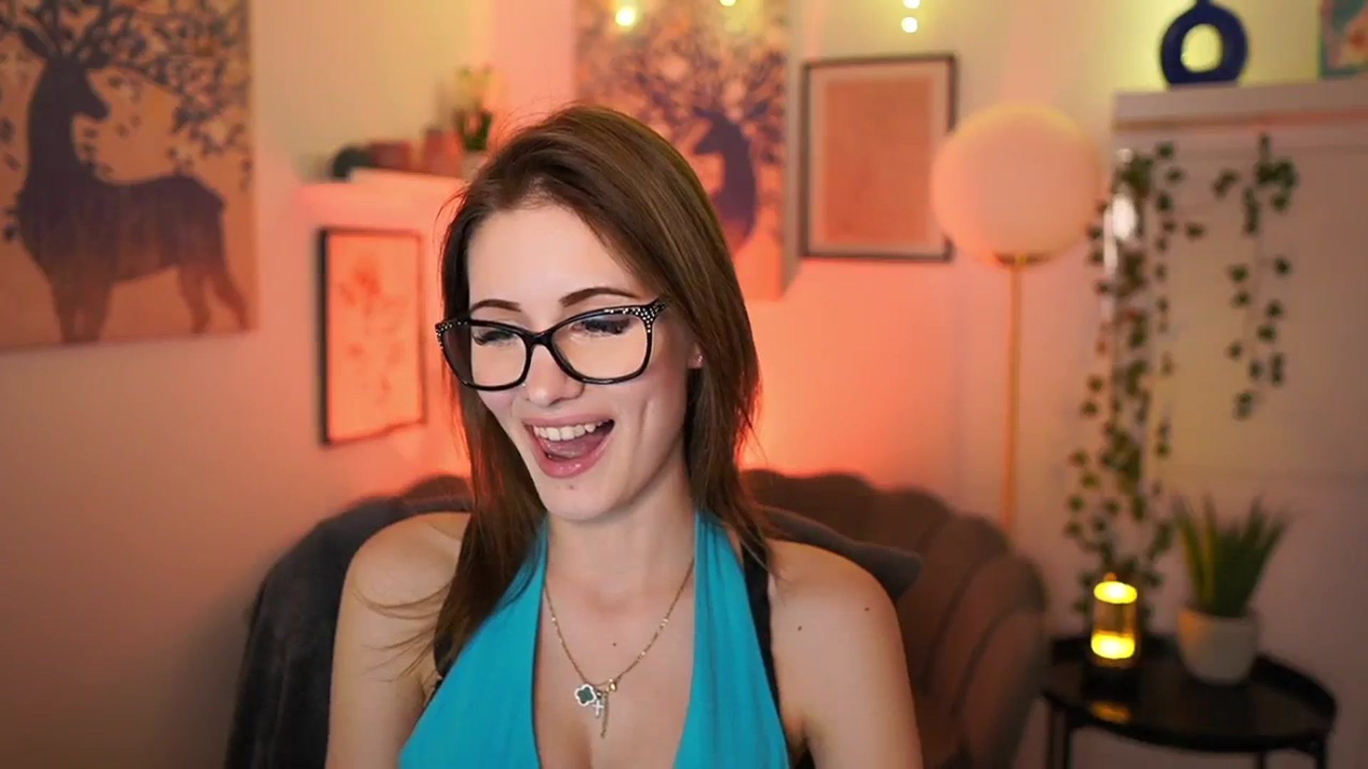 Gallery image thumbnail from Ellie_Shae's myfreecams stream on, 02/06/2025, 15:51 image 4 of 20