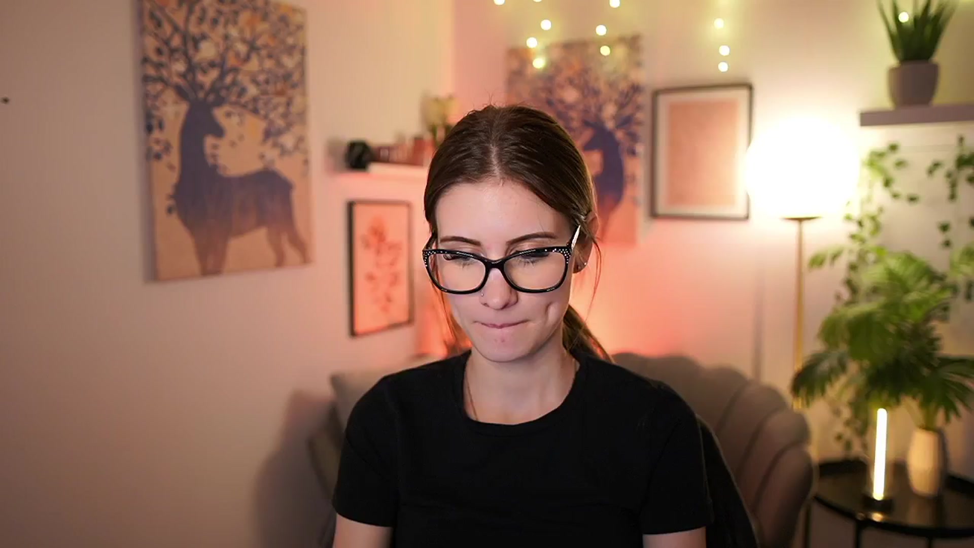 Gallery image thumbnail from Ellie_Shae's myfreecams stream on, 02/18/2025, 15:46 image 20 of 20