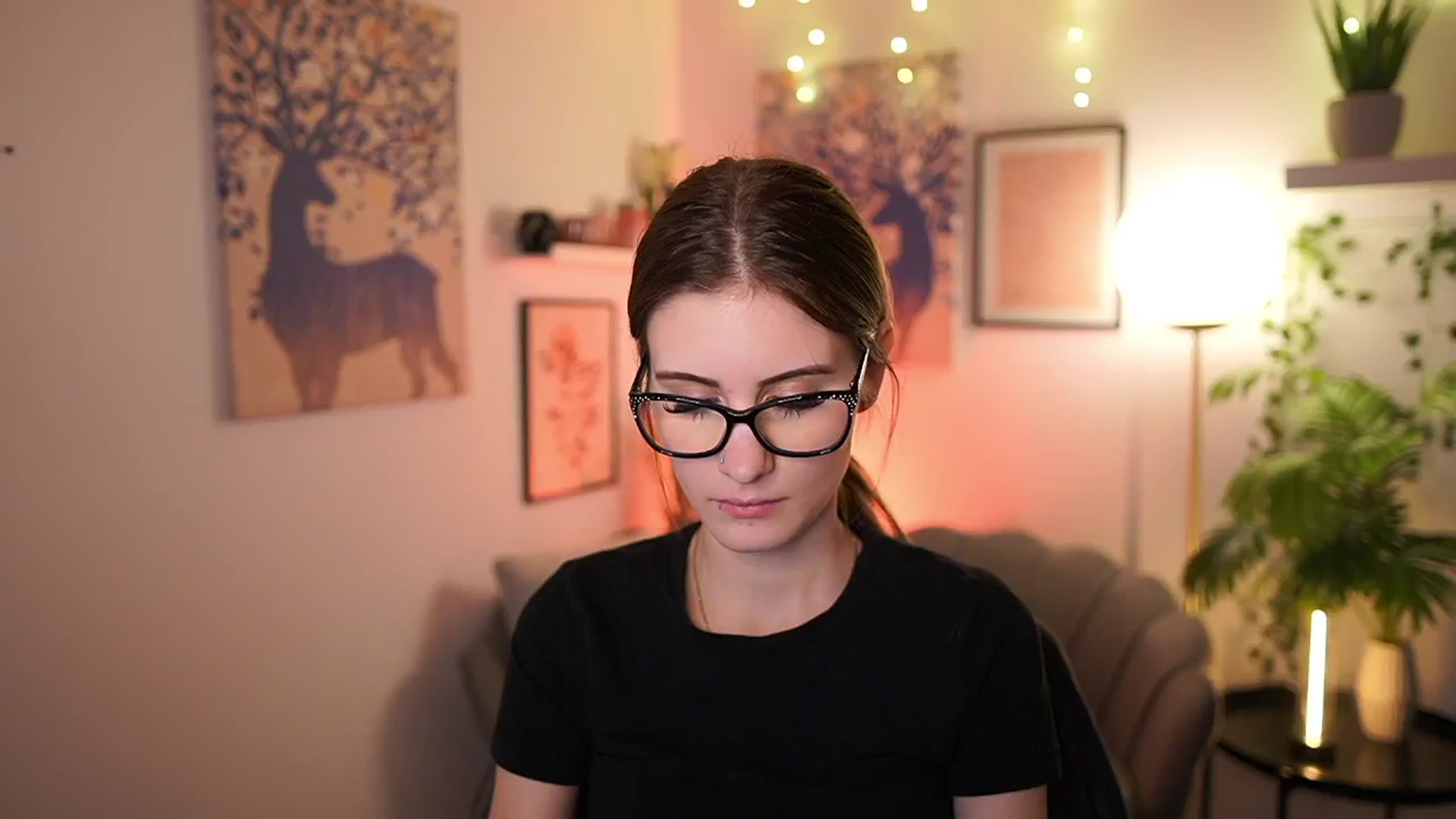 Gallery image thumbnail from Ellie_Shae's myfreecams stream on, 02/18/2025, 15:46 image 19 of 20
