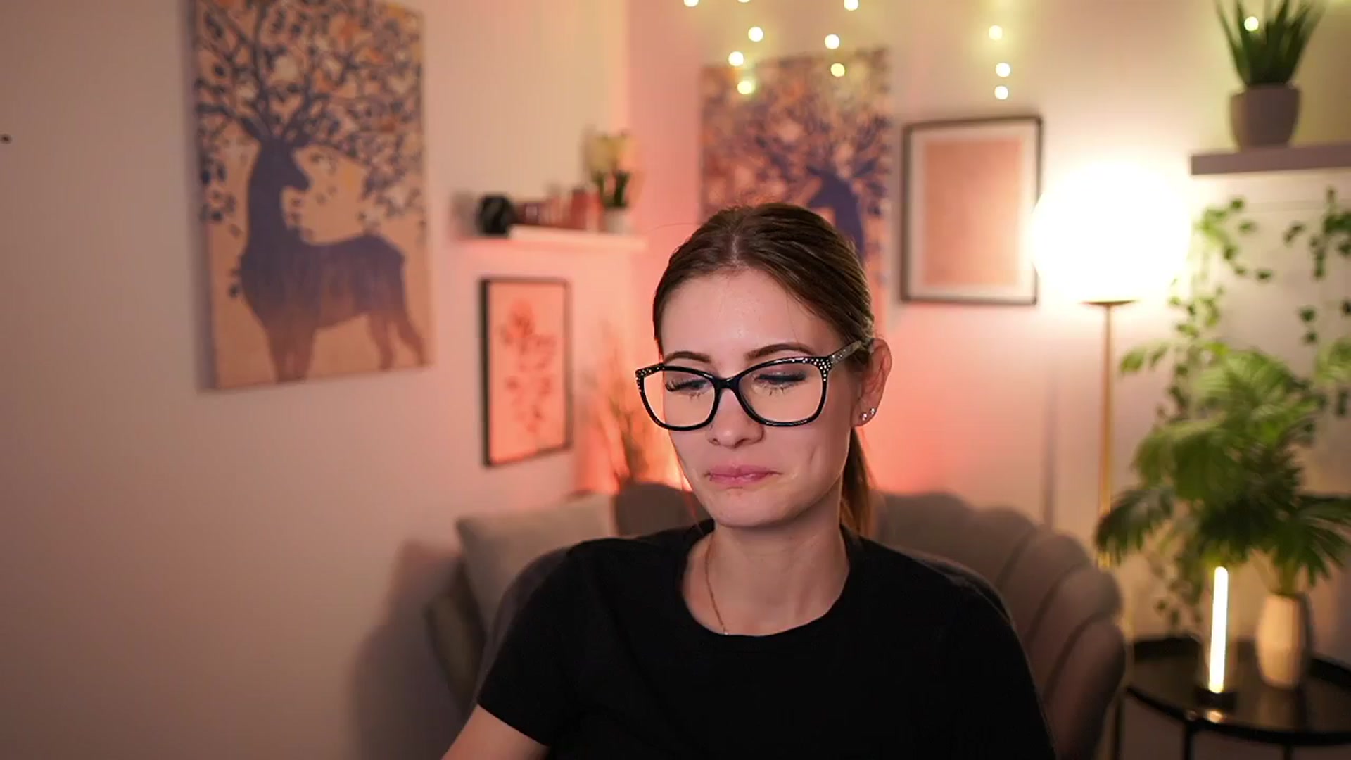 Gallery image thumbnail from Ellie_Shae's myfreecams stream on, 02/18/2025, 17:09 image 12 of 20