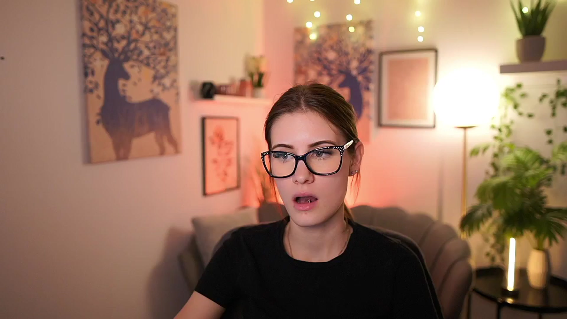 Gallery image thumbnail from Ellie_Shae's myfreecams stream on, 02/18/2025, 18:39 image 6 of 20