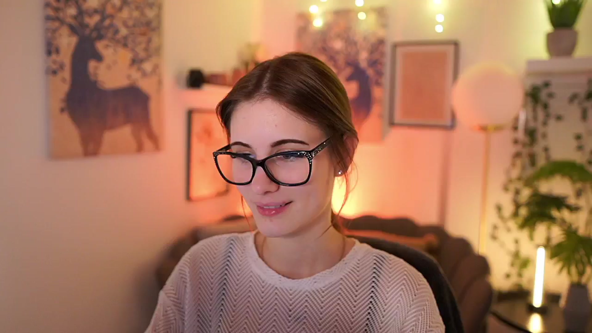 Gallery image thumbnail from Ellie_Shae's myfreecams stream on, 02/20/2025, 15:01 image 1 of 20