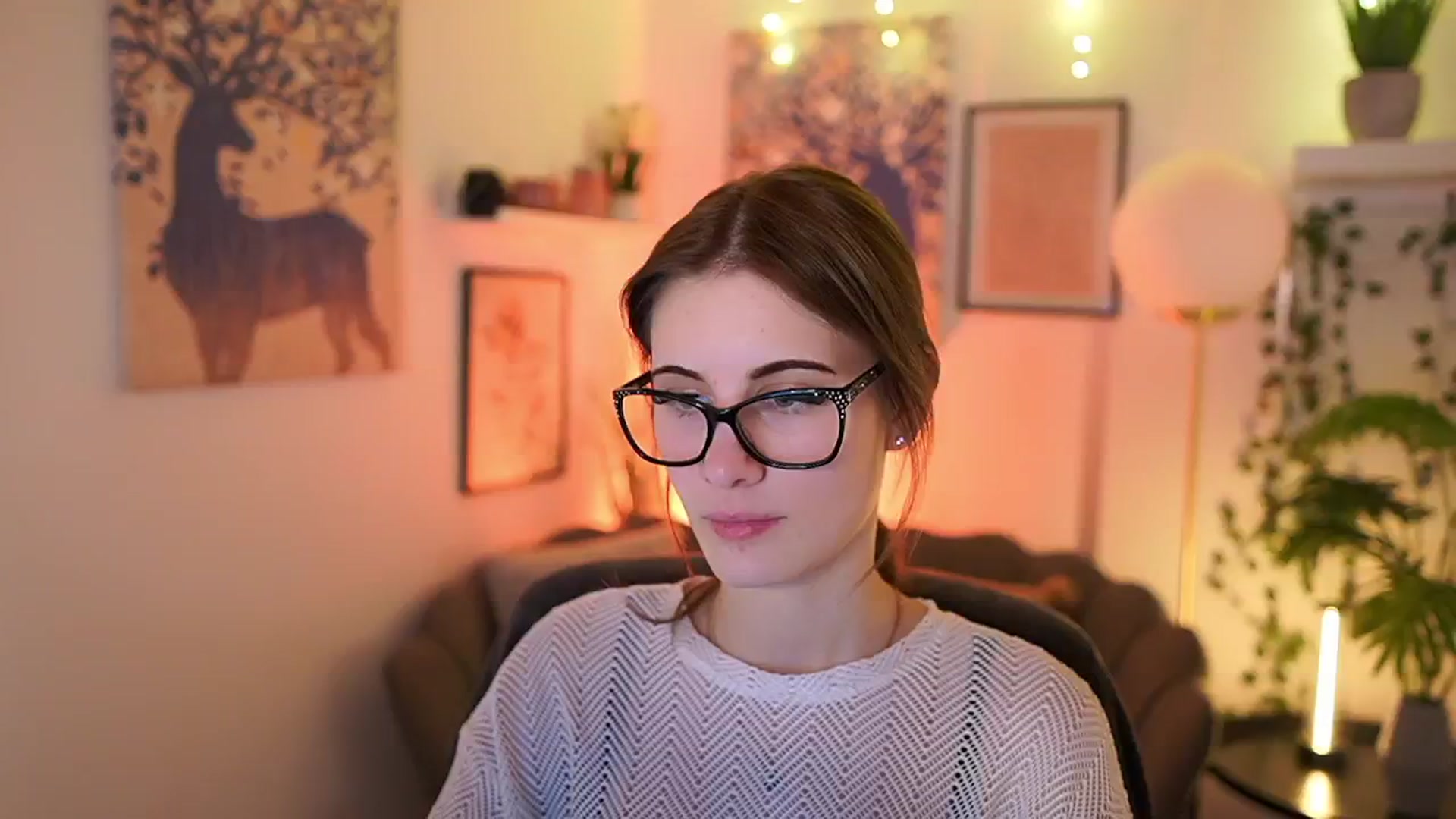 Gallery image thumbnail from Ellie_Shae's myfreecams stream on, 02/20/2025, 15:01 image 16 of 20
