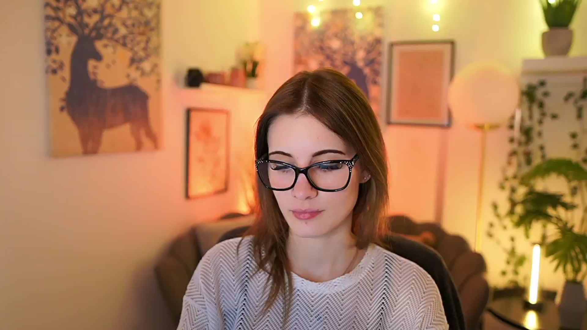 Gallery image thumbnail from Ellie_Shae's myfreecams stream on, 02/20/2025, 16:10 image 2 of 20