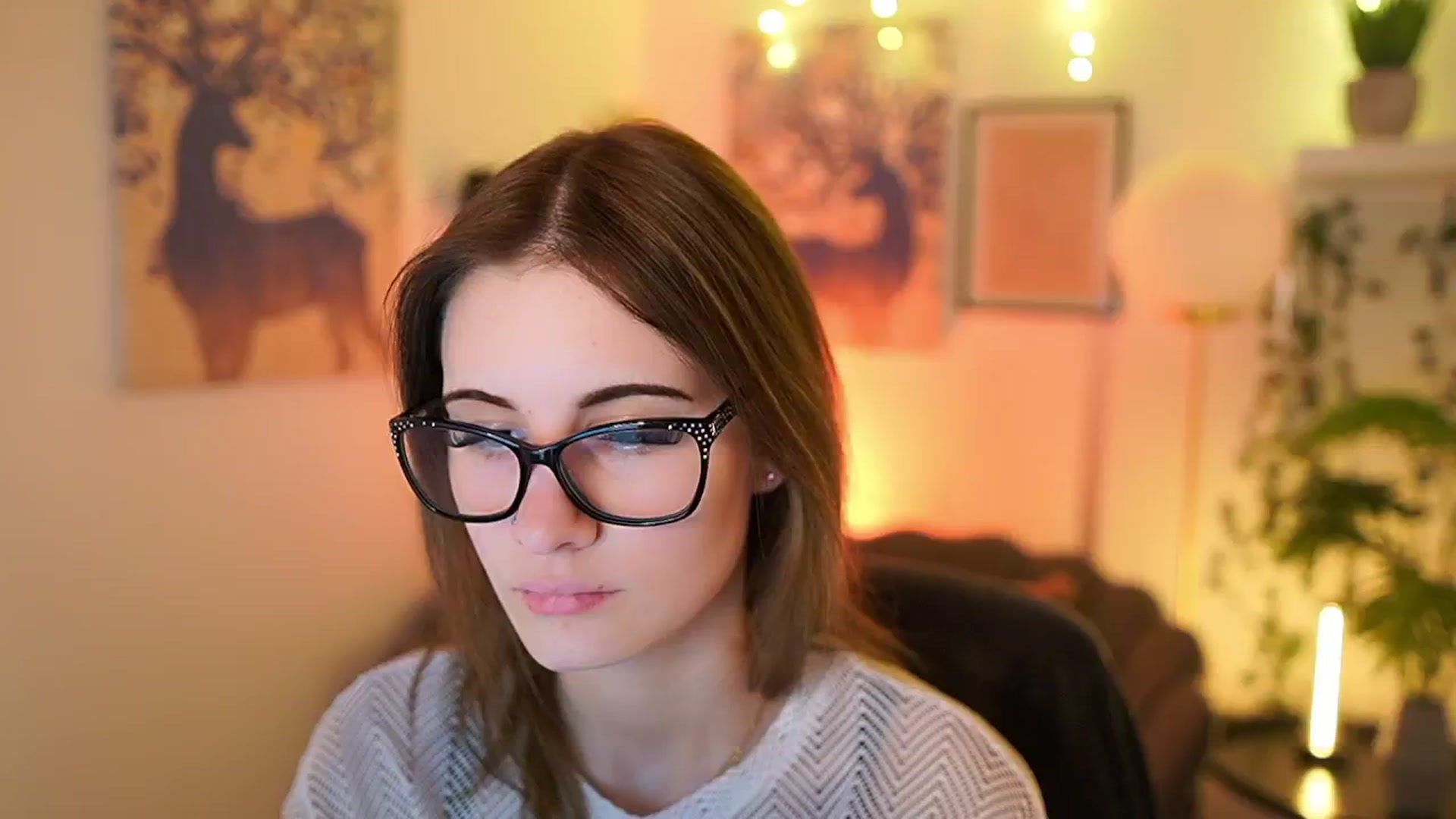 Gallery image thumbnail from Ellie_Shae's myfreecams stream on, 02/20/2025, 16:10 image 3 of 20