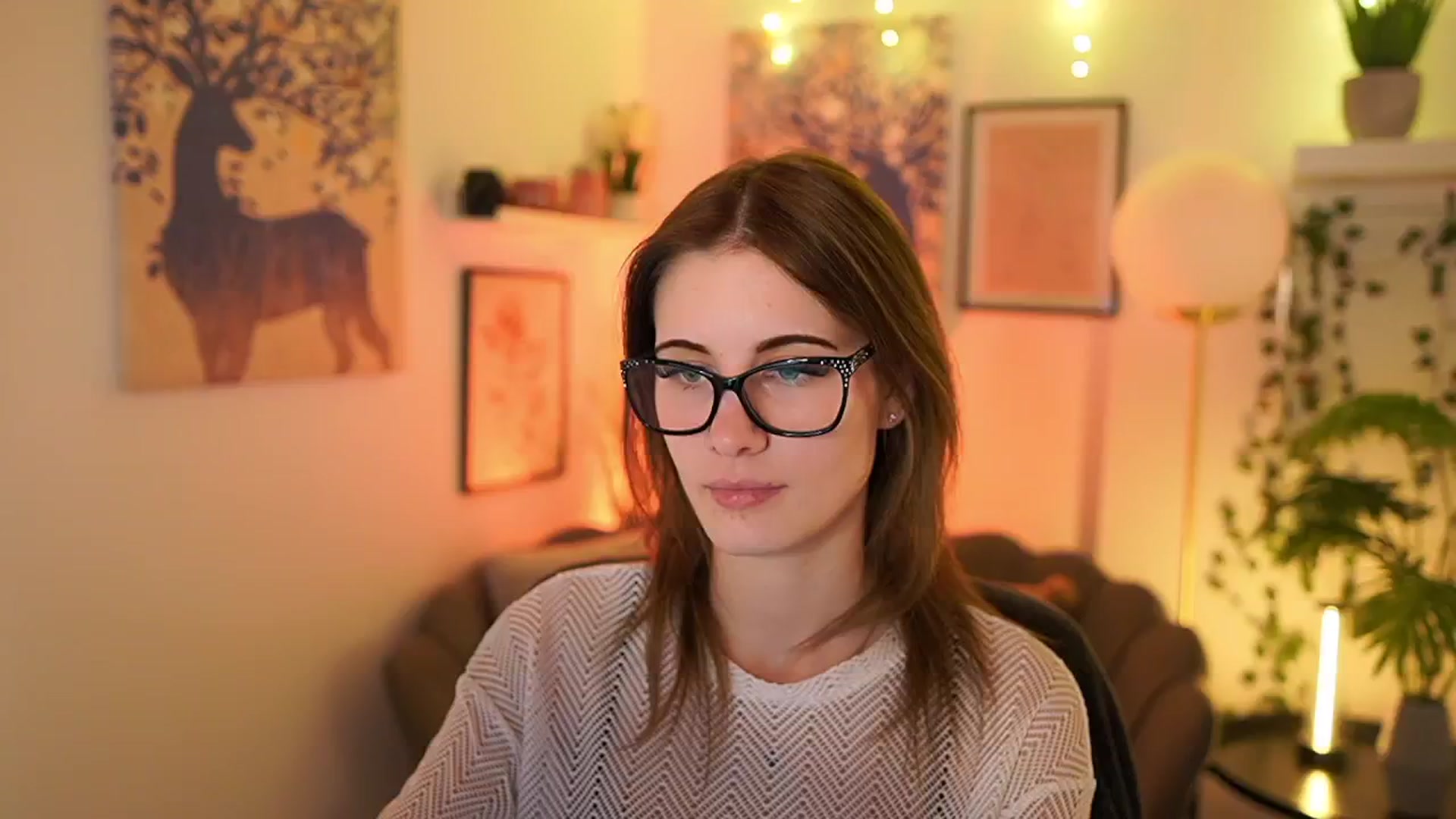 Gallery image thumbnail from Ellie_Shae's myfreecams stream on, 02/20/2025, 16:10 image 1 of 20