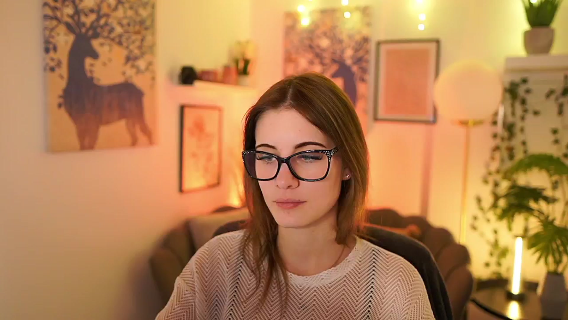 Gallery image thumbnail from Ellie_Shae's myfreecams stream on, 02/20/2025, 16:10 image 6 of 20