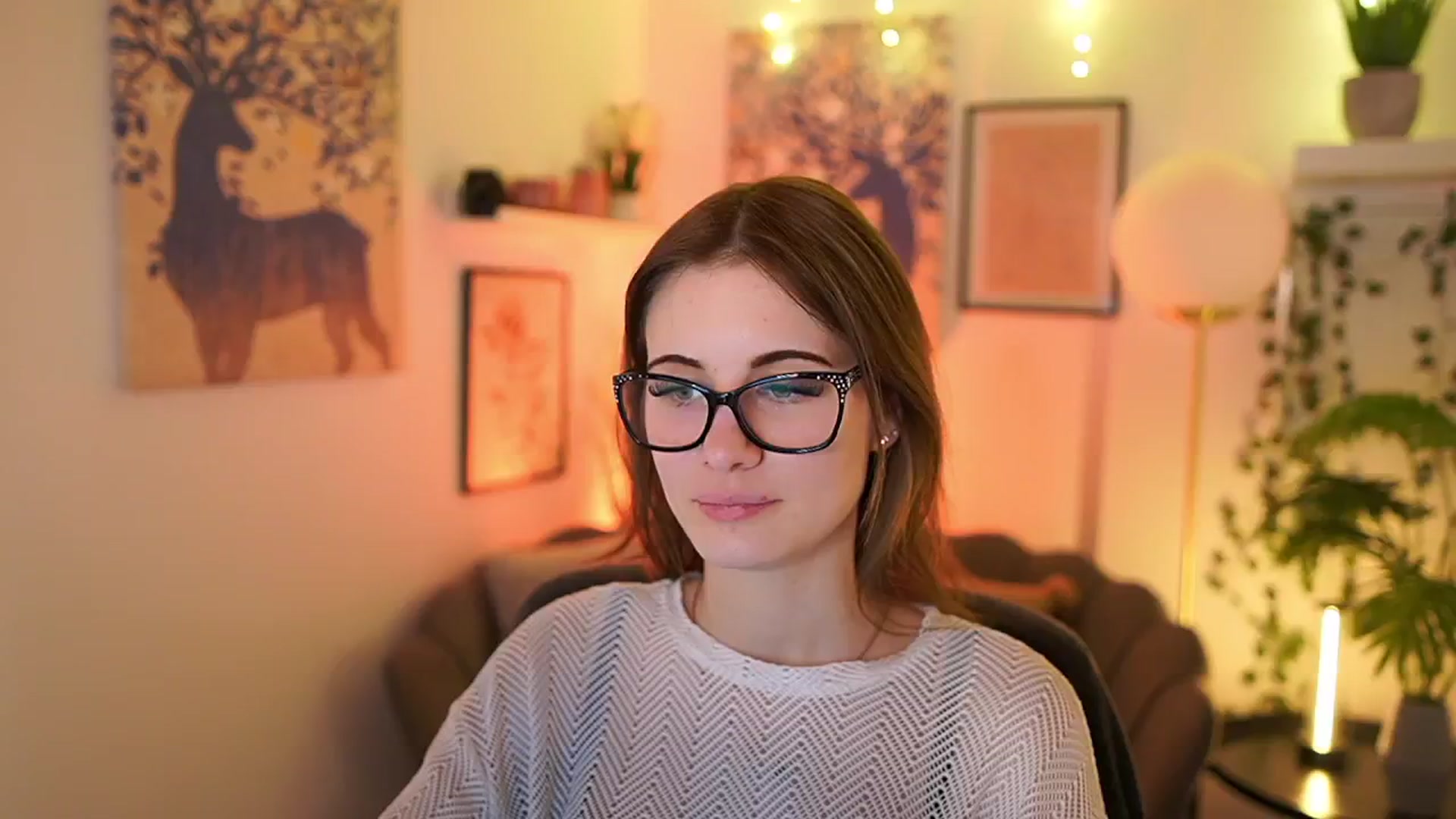 Gallery image thumbnail from Ellie_Shae's myfreecams stream on, 02/20/2025, 16:10 image 15 of 20