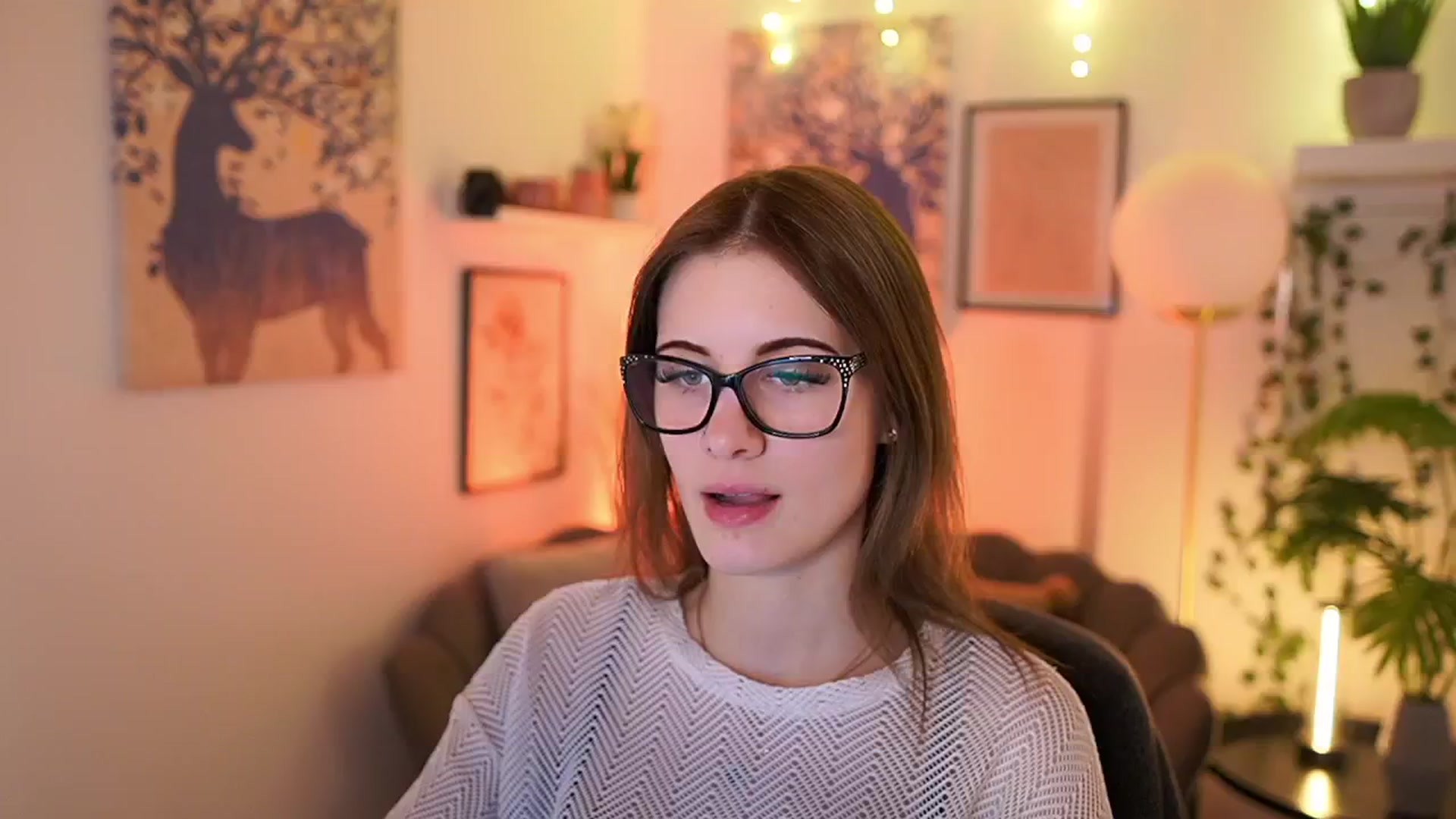 Gallery image thumbnail from Ellie_Shae's myfreecams stream on, 02/20/2025, 17:07 image 11 of 20