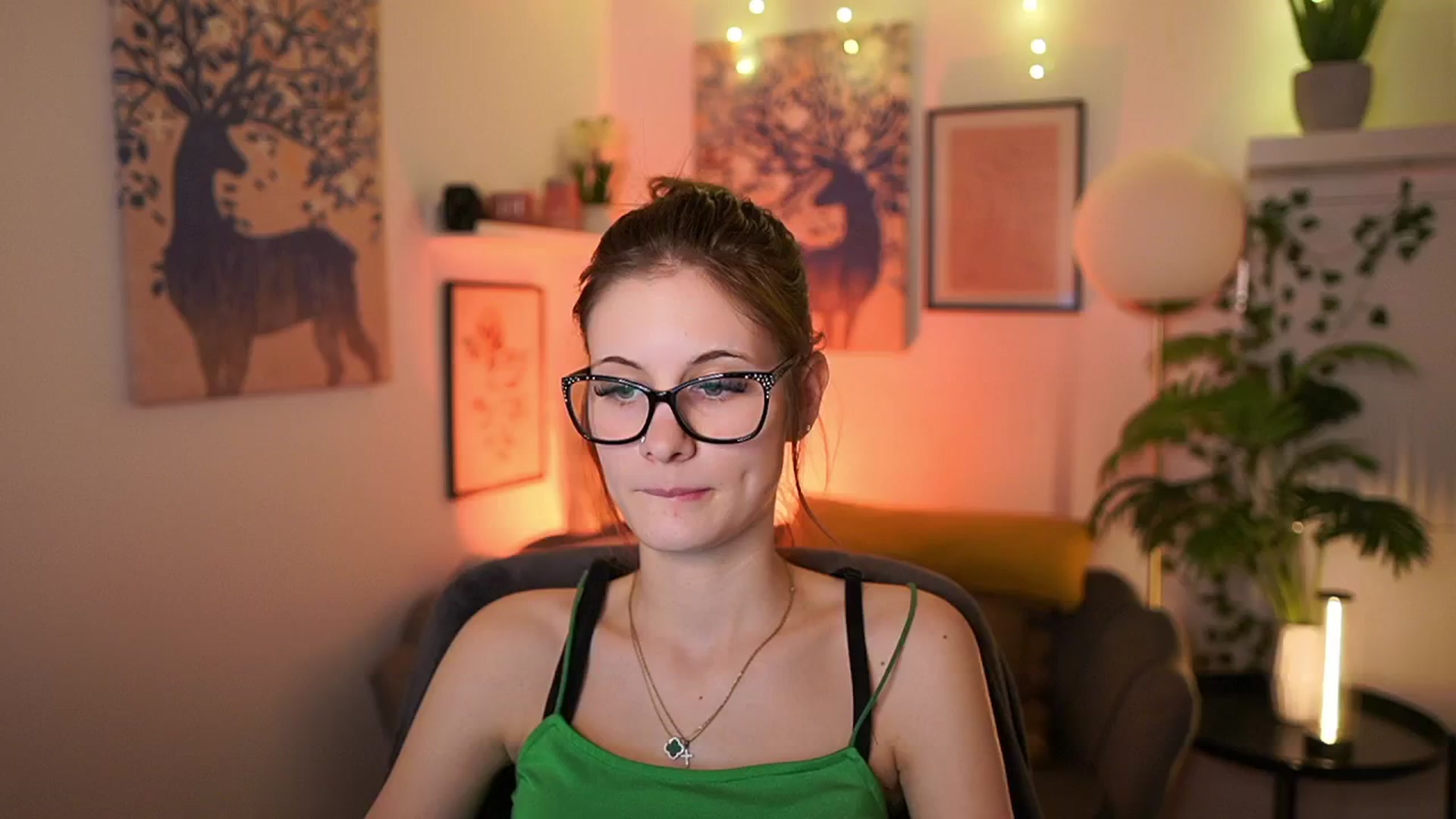 Gallery image thumbnail from Ellie_Shae's myfreecams stream on, 02/25/2025, 16:13 image 19 of 20