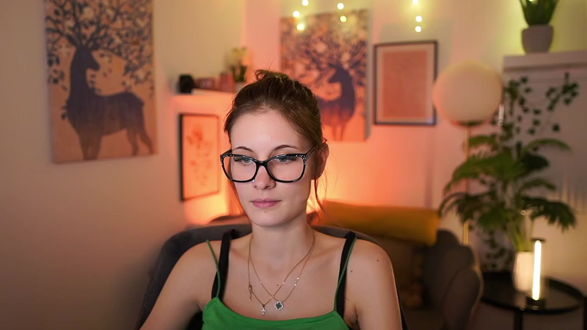 Gallery image thumbnail from Ellie_Shae's myfreecams stream on, 02/25/2025, 16:49 image 13 of 20
