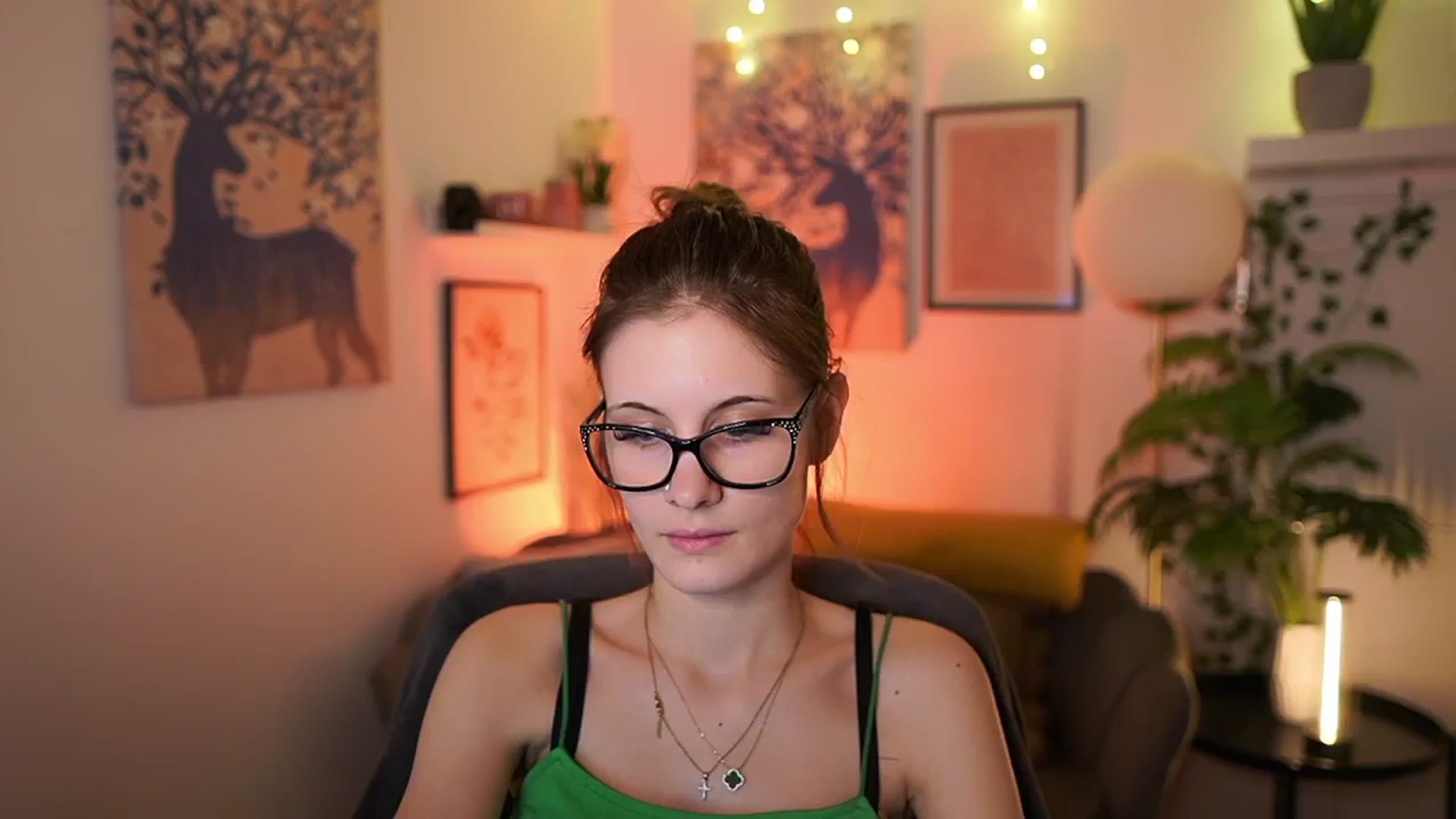 Gallery image thumbnail from Ellie_Shae's myfreecams stream on, 02/25/2025, 16:49 image 8 of 20