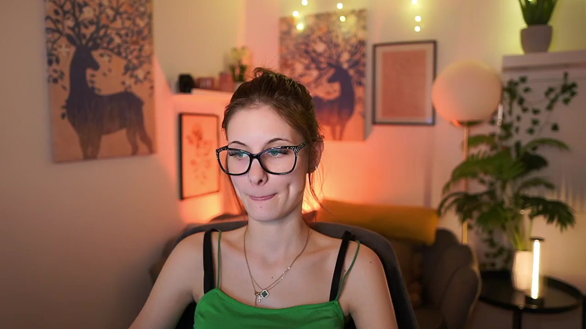 Gallery image thumbnail from Ellie_Shae's myfreecams stream on, 02/25/2025, 17:28 image 11 of 20
