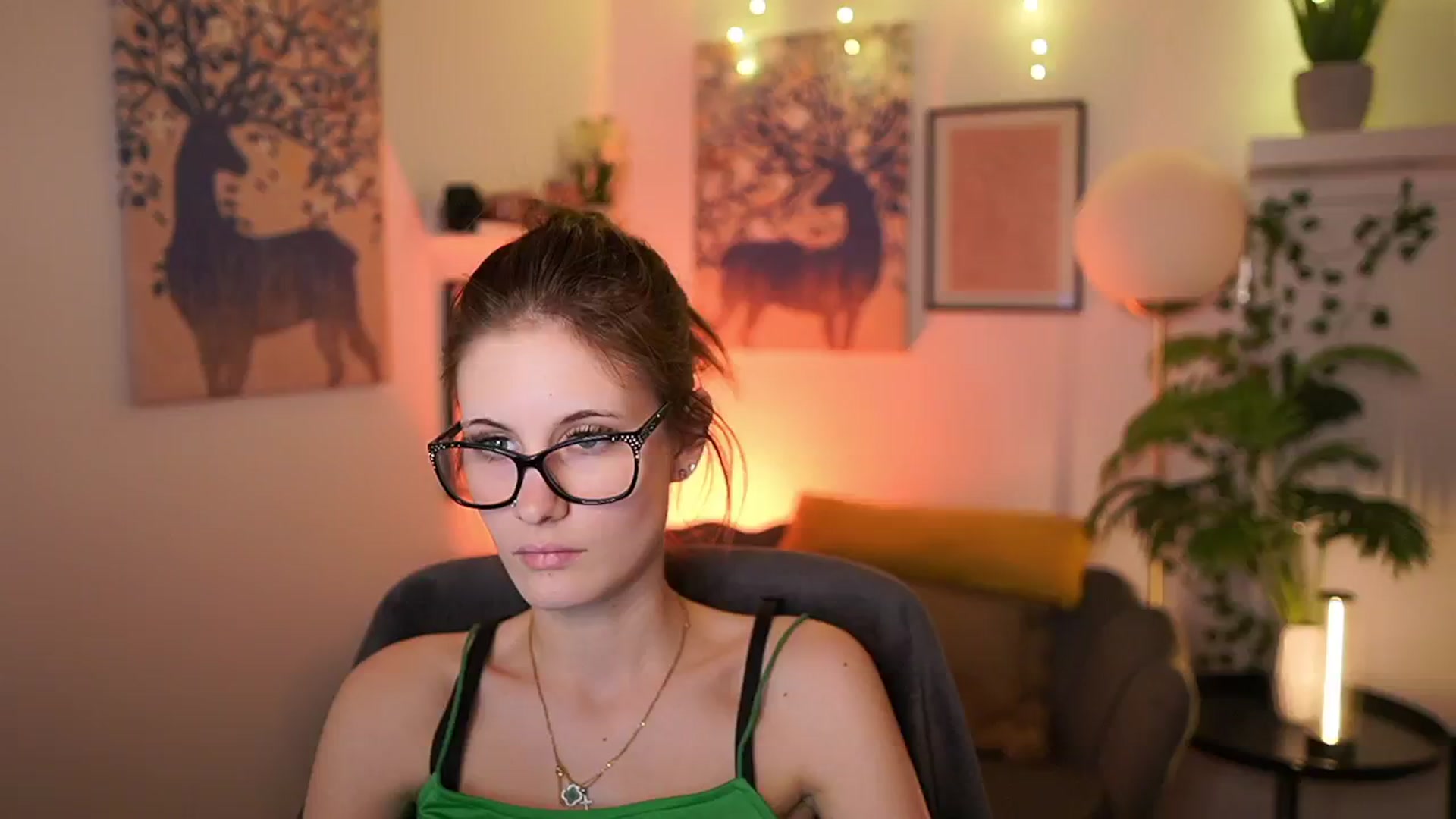 Gallery image thumbnail from Ellie_Shae's myfreecams stream on, 02/25/2025, 19:00 image 2 of 20