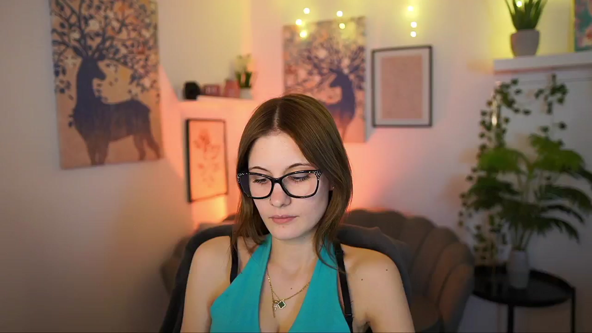 Gallery image thumbnail from Ellie_Shae's myfreecams stream on, 02/26/2025, 17:08 image 3 of 20