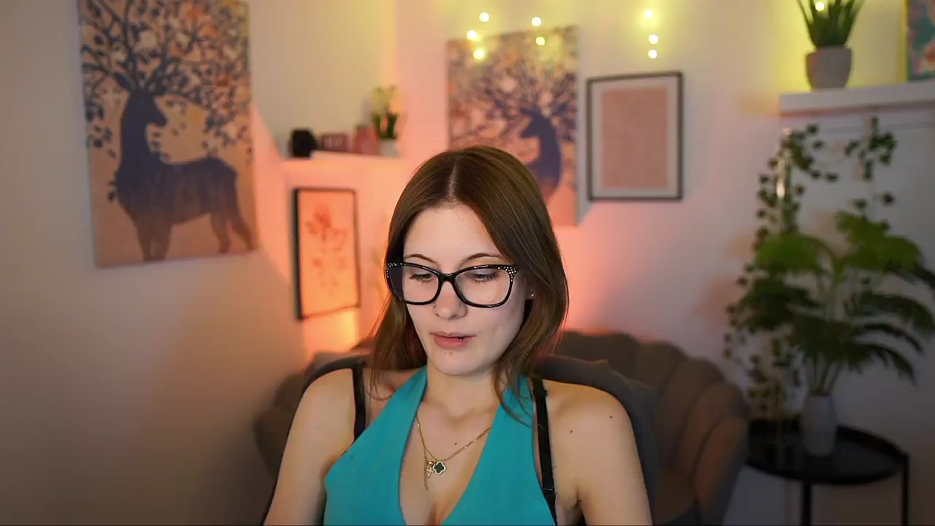 Gallery image thumbnail from Ellie_Shae's myfreecams stream on, 02/26/2025, 17:08 image 1 of 20