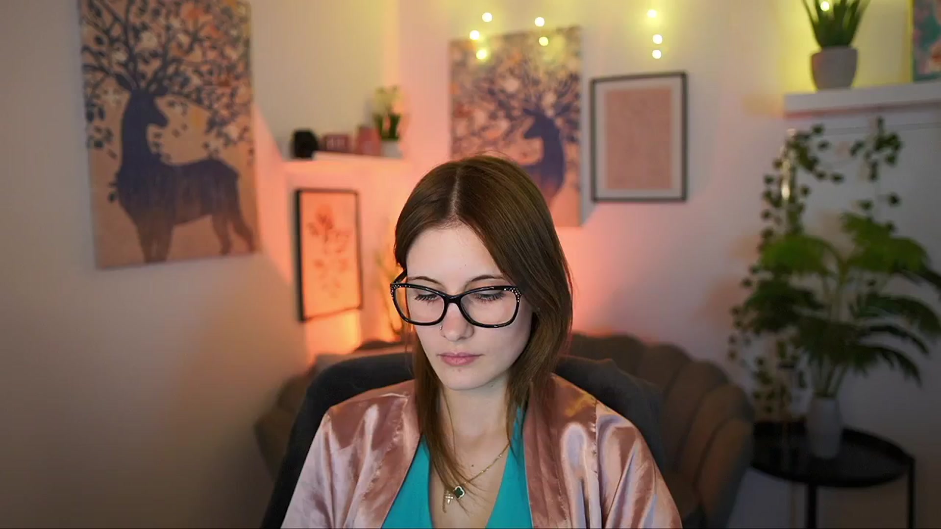 Gallery image thumbnail from Ellie_Shae's myfreecams stream on, 02/26/2025, 17:08 image 16 of 20