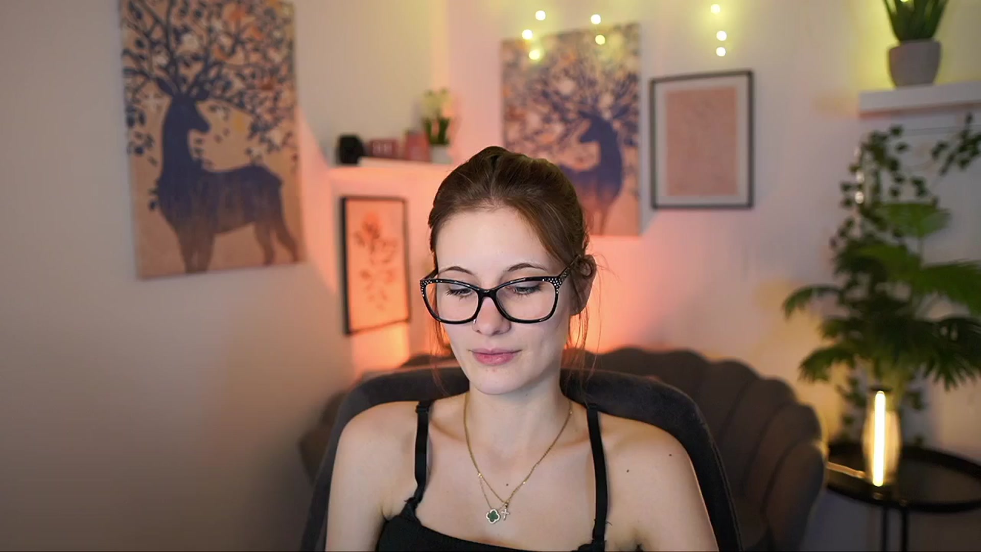 Gallery image thumbnail from Ellie_Shae's myfreecams stream on, 02/27/2025, 15:09 image 6 of 20