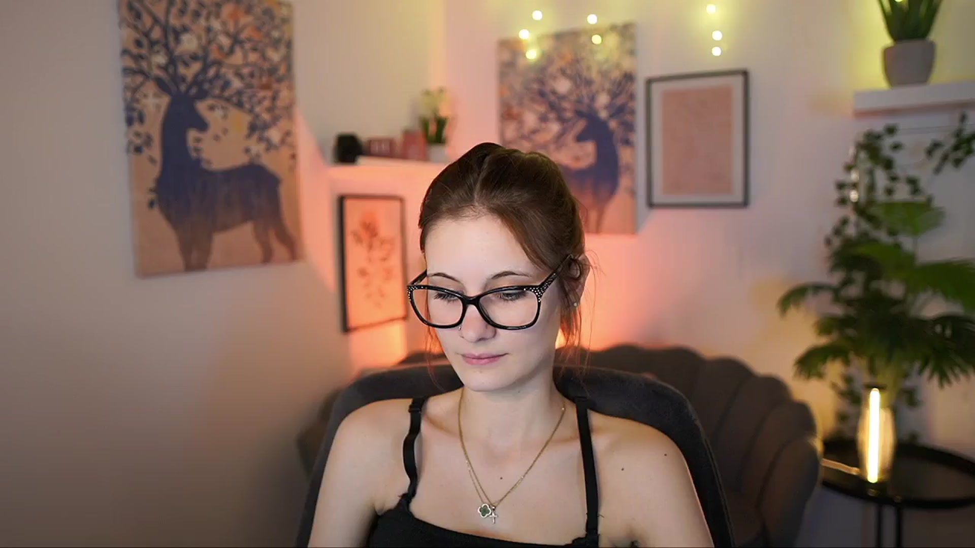Gallery image thumbnail from Ellie_Shae's myfreecams stream on, 02/27/2025, 15:09 image 1 of 20