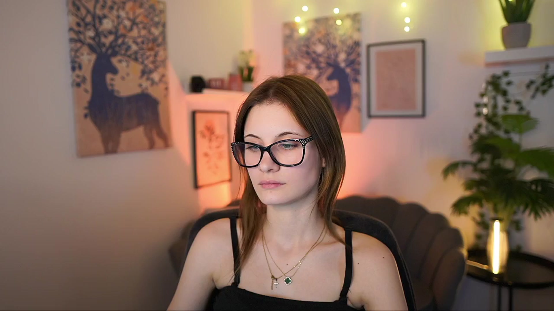 Gallery image thumbnail from Ellie_Shae's myfreecams stream on, 02/27/2025, 18:21 image 14 of 20