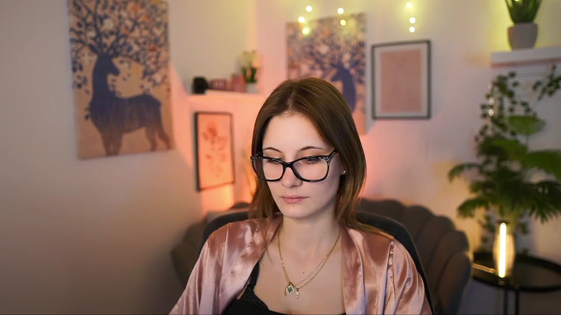 Gallery image thumbnail from Ellie_Shae's myfreecams stream on, 02/27/2025, 19:00 image 5 of 20