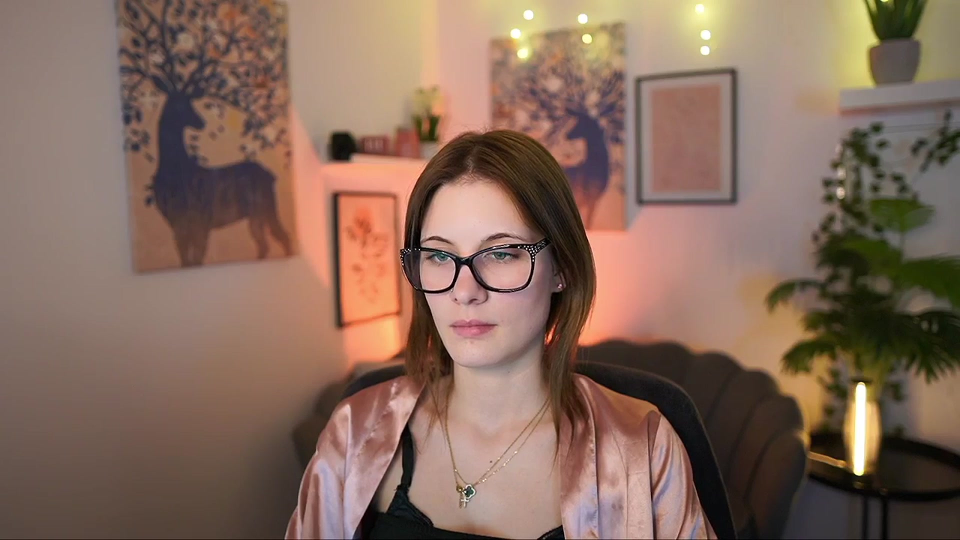 Gallery image thumbnail from Ellie_Shae's myfreecams stream on, 02/27/2025, 19:00 image 7 of 20