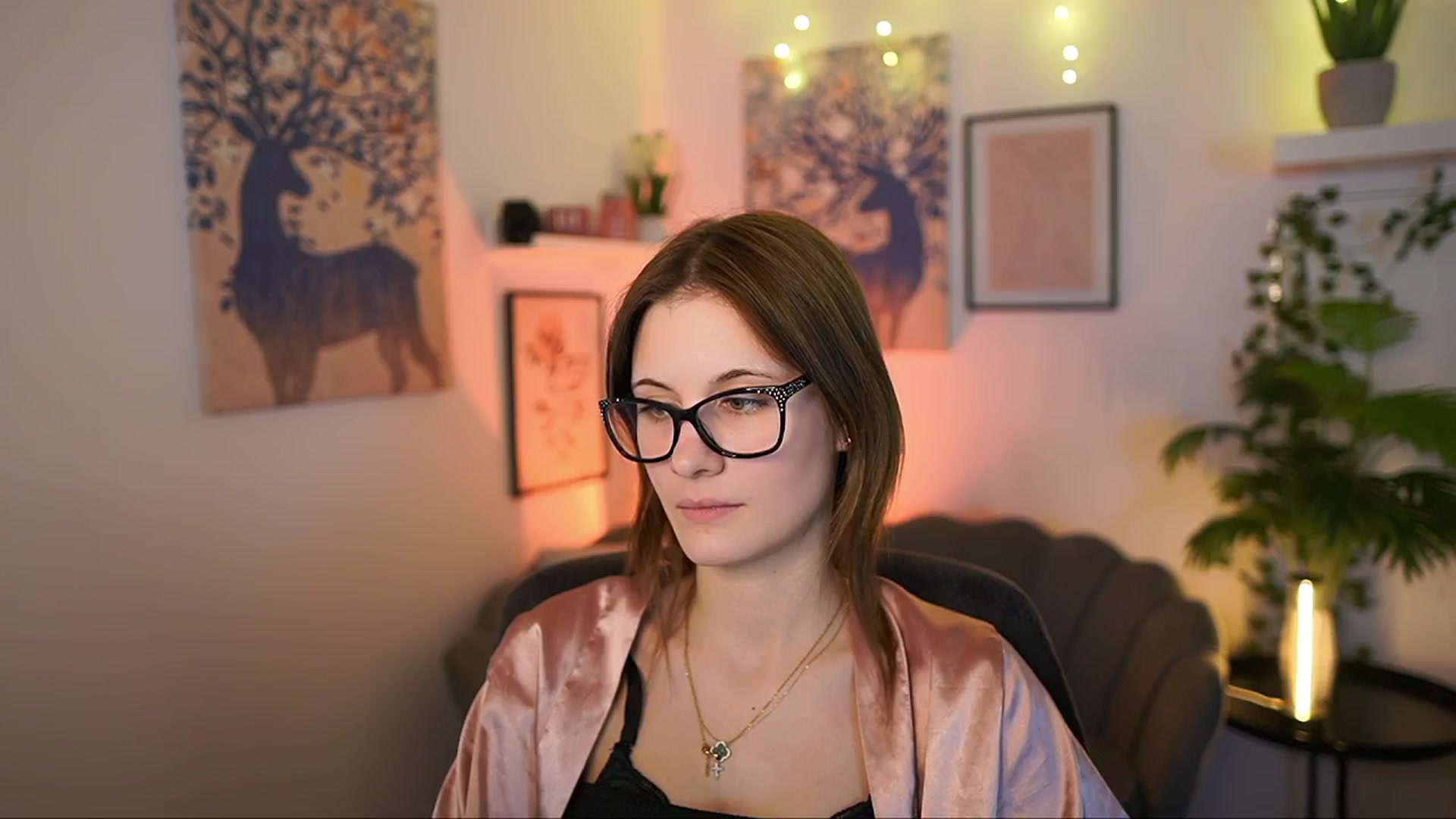Gallery image thumbnail from Ellie_Shae's myfreecams stream on, 02/27/2025, 19:00 image 9 of 20