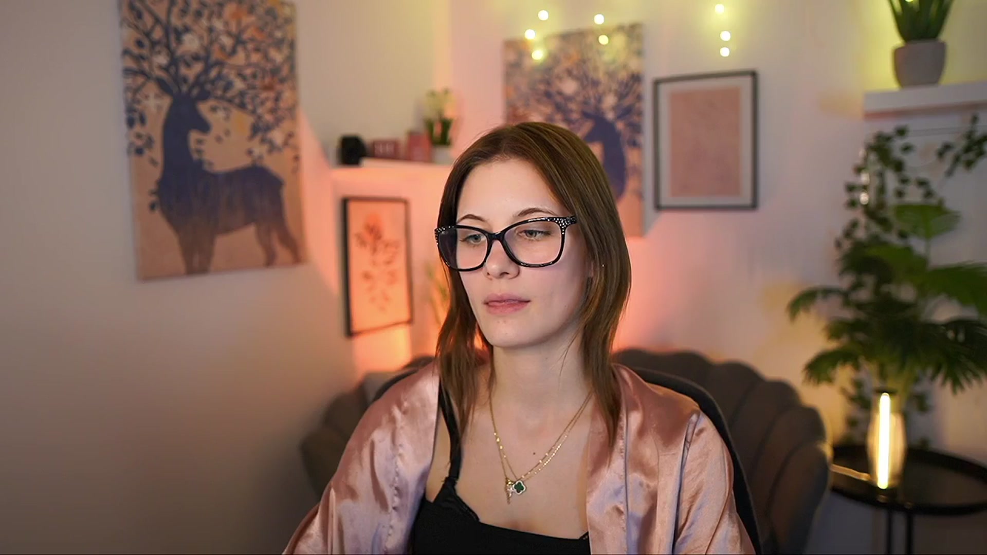 Gallery image thumbnail from Ellie_Shae's myfreecams stream on, 02/27/2025, 19:00 image 13 of 20