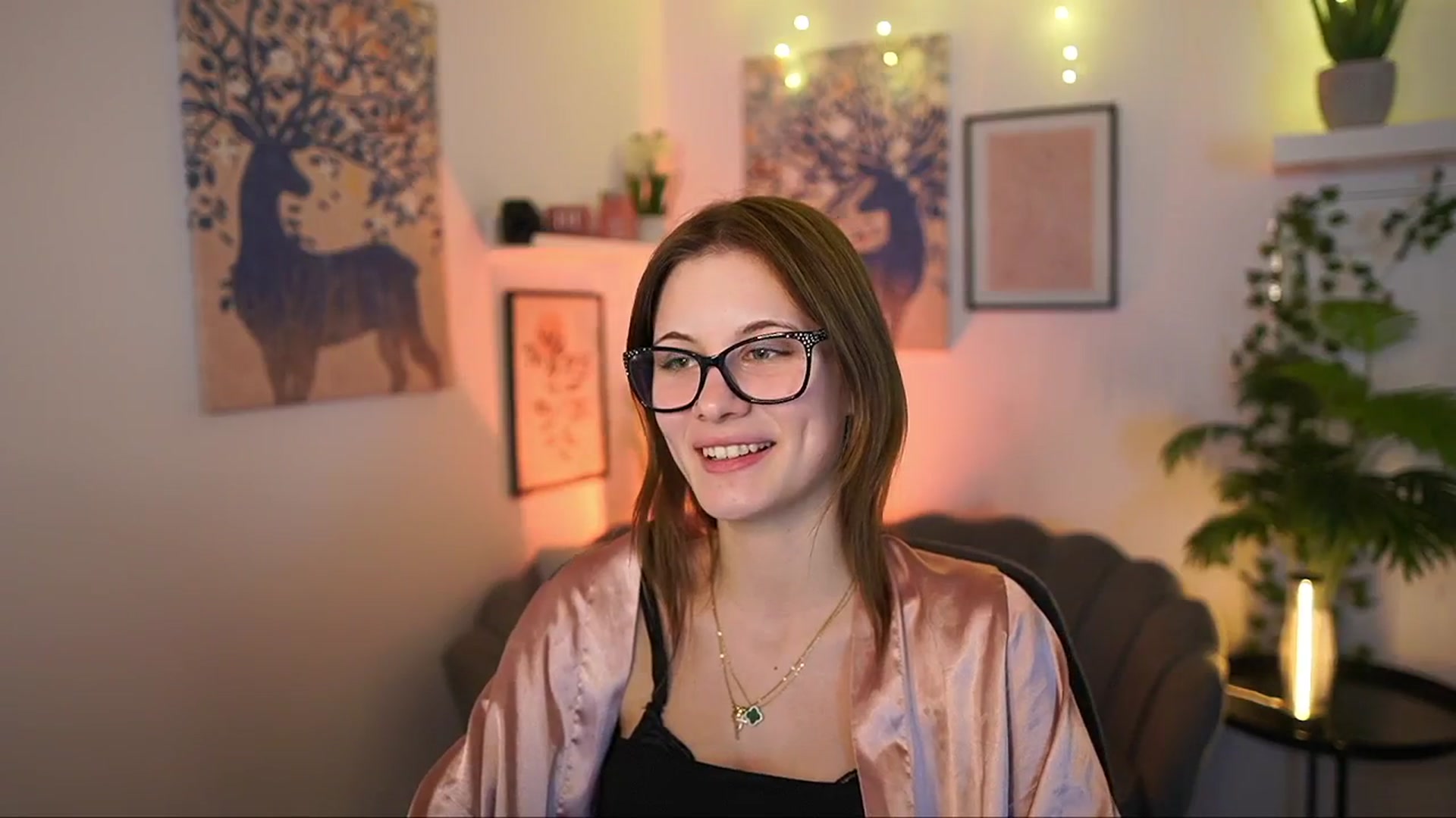 Gallery image thumbnail from Ellie_Shae's myfreecams stream on, 02/27/2025, 19:00 image 14 of 20