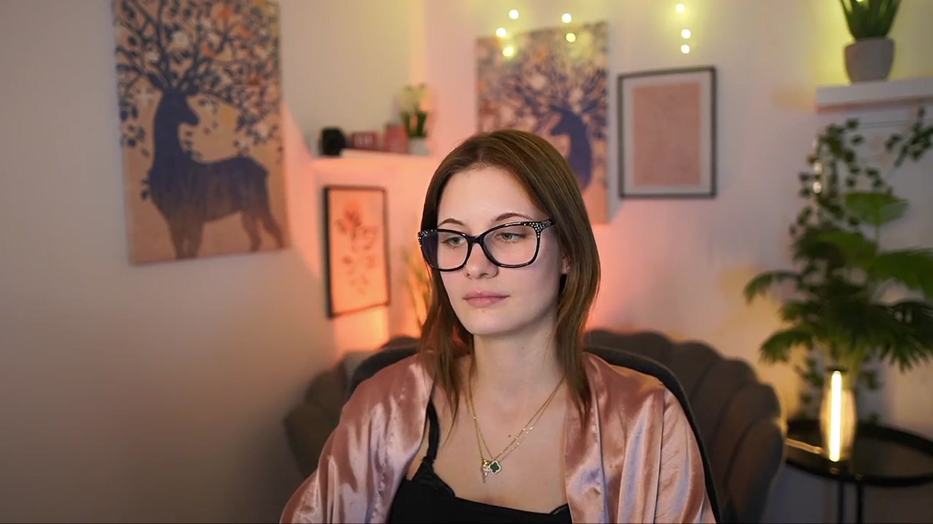 Gallery image thumbnail from Ellie_Shae's myfreecams stream on, 02/27/2025, 19:00 image 16 of 20