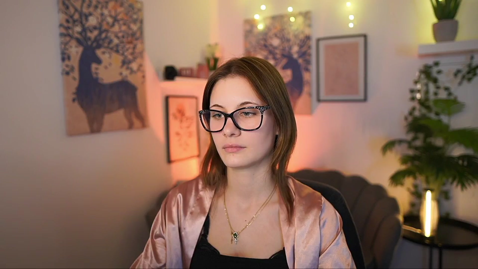 Gallery image thumbnail from Ellie_Shae's myfreecams stream on, 02/27/2025, 19:00 image 10 of 20