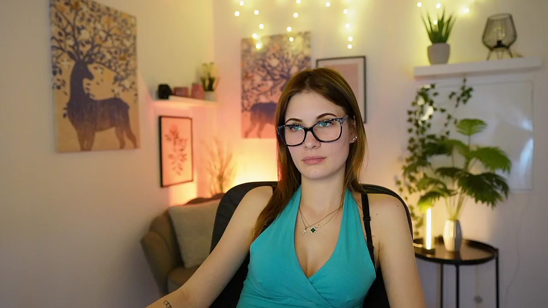 Gallery image thumbnail from Ellie_Shae's myfreecams stream on, 03/11/2025, 15:50 image 12 of 20