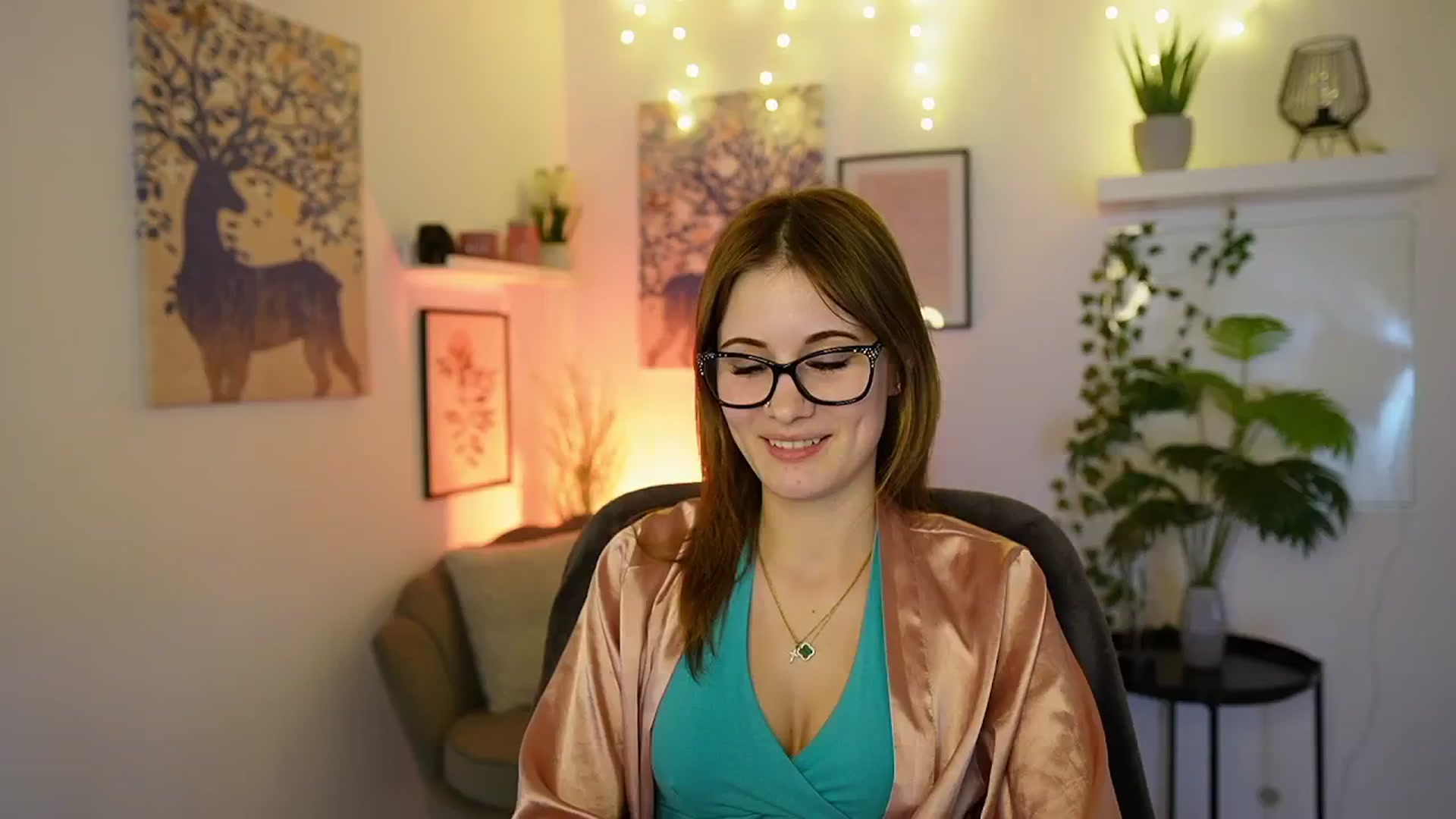 Gallery image thumbnail from Ellie_Shae's myfreecams stream on, 03/11/2025, 17:00 image 4 of 20