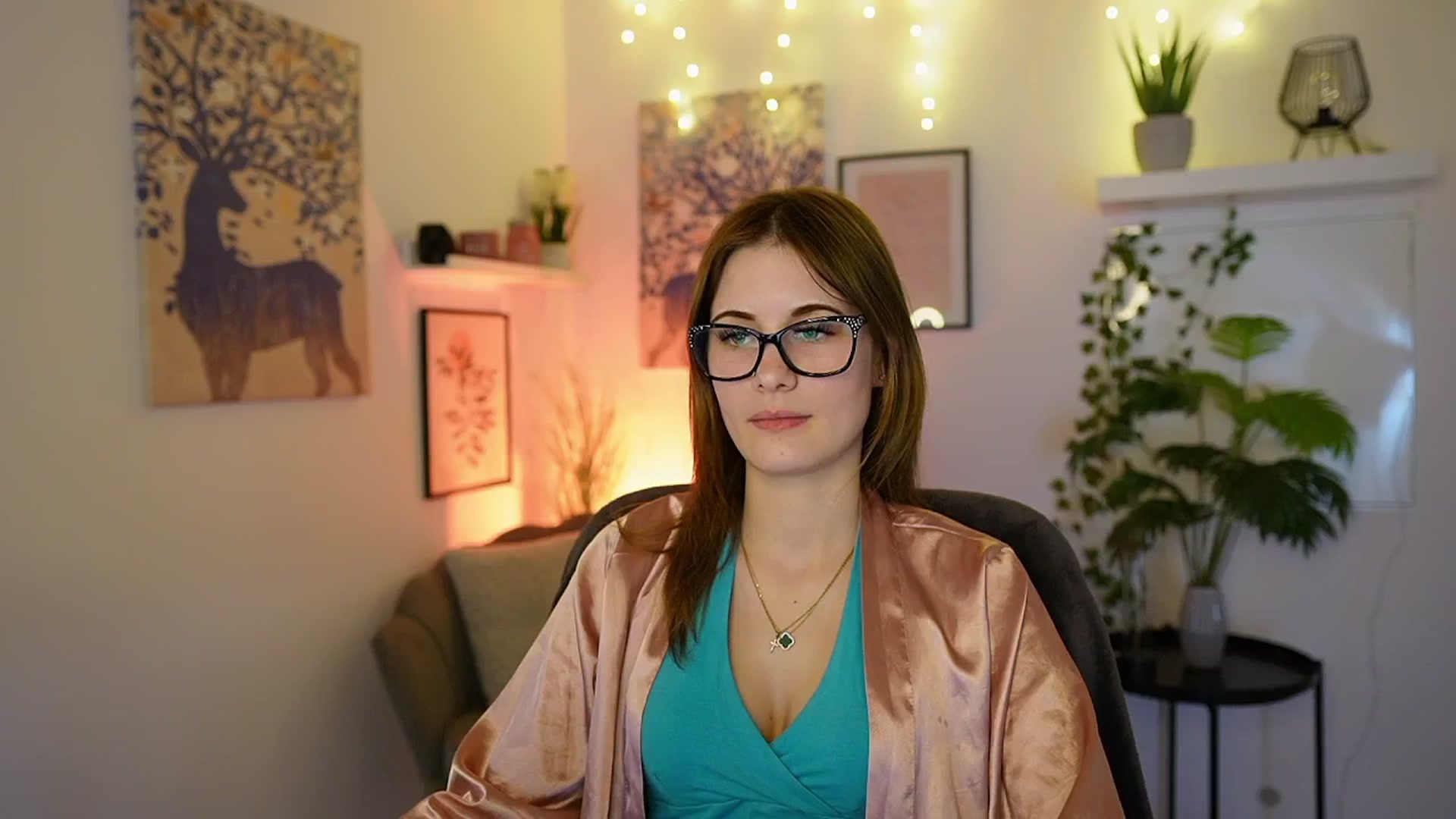 Gallery image thumbnail from Ellie_Shae's myfreecams stream on, 03/11/2025, 17:00 image 3 of 20
