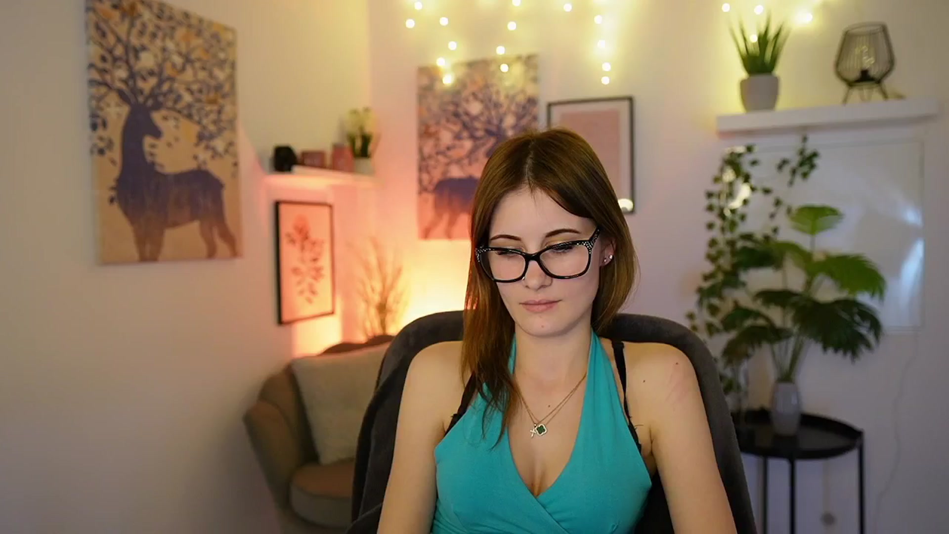 Gallery image thumbnail from Ellie_Shae's myfreecams stream on, 03/11/2025, 17:50 image 6 of 20