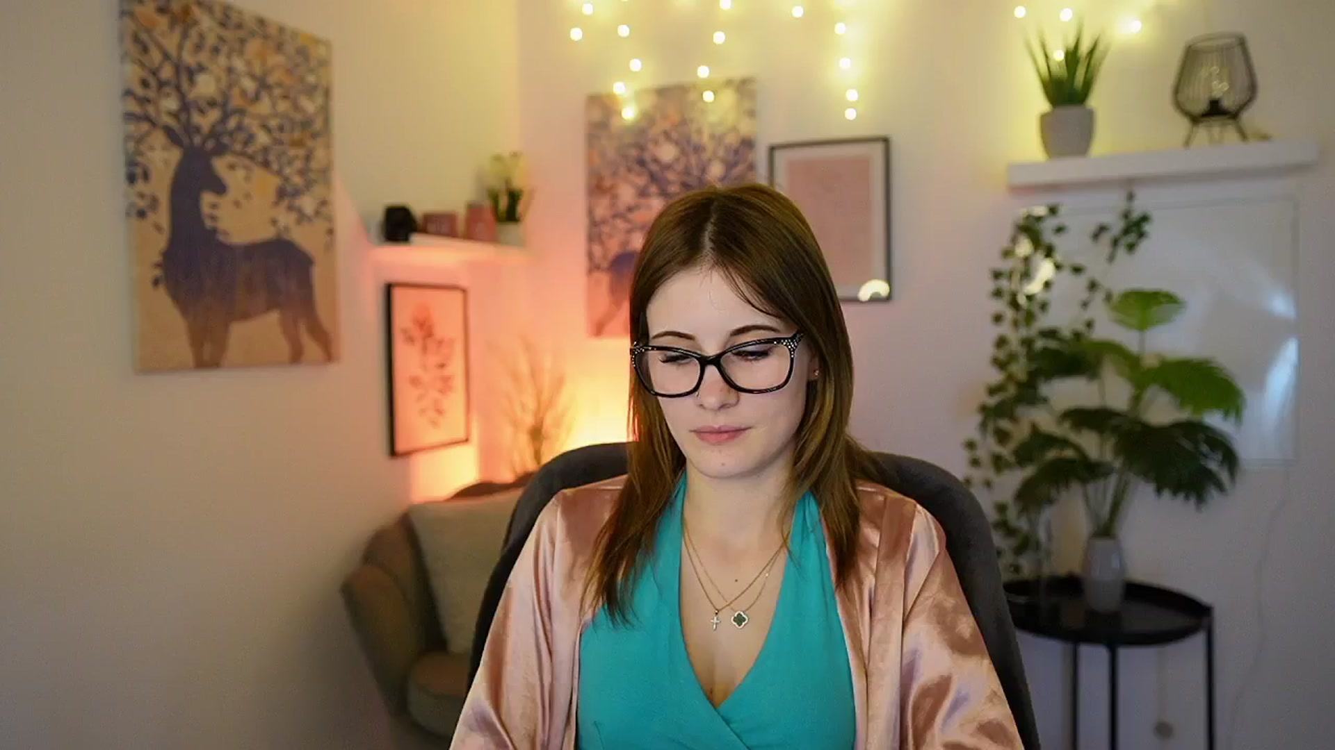 Gallery image thumbnail from Ellie_Shae's myfreecams stream on, 03/11/2025, 19:00 image 19 of 20