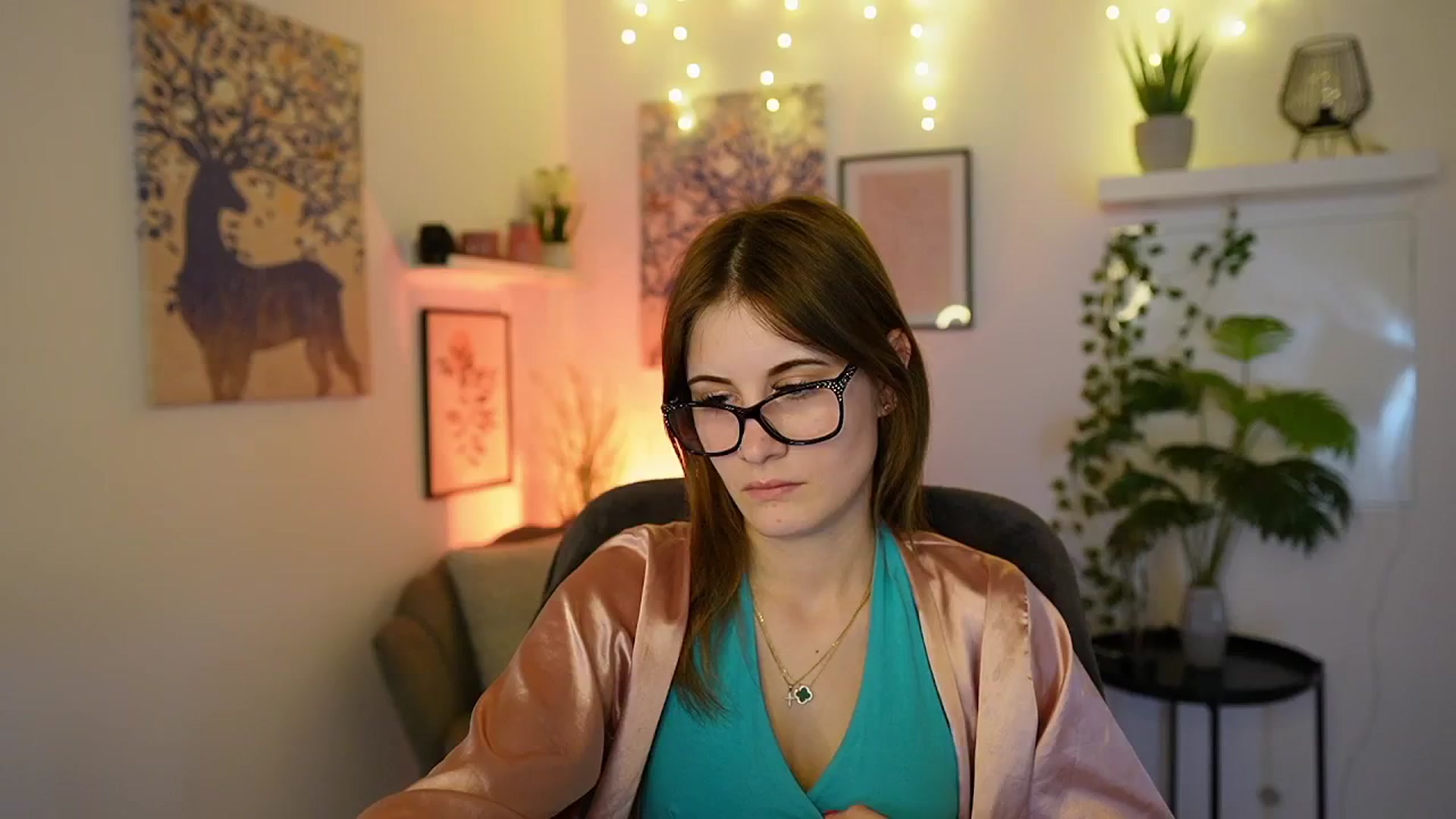 Gallery image thumbnail from Ellie_Shae's myfreecams stream on, 03/11/2025, 19:00 image 14 of 20