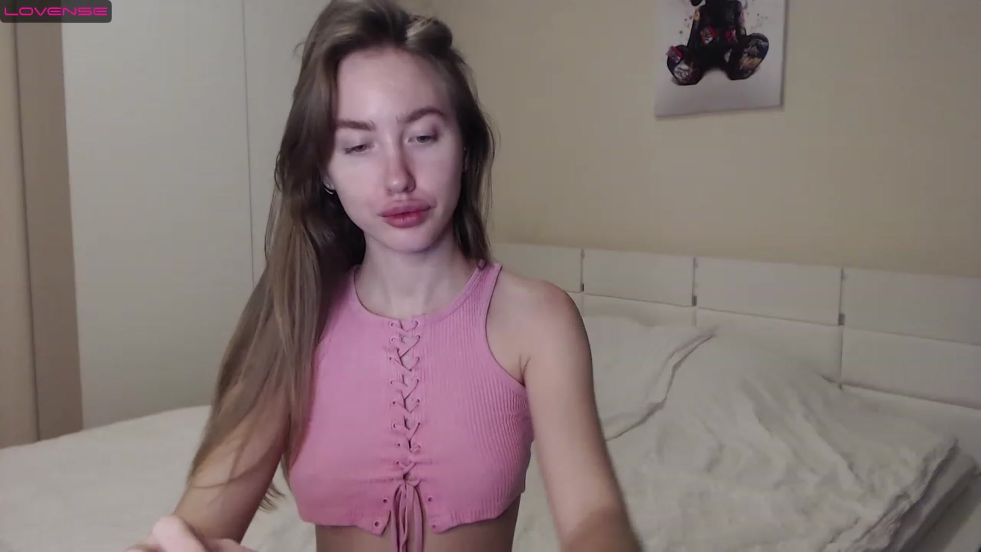Gallery image thumbnail from Ellie_Young's myfreecams stream on, 12/21/2022, 22:55 image 14 of 20